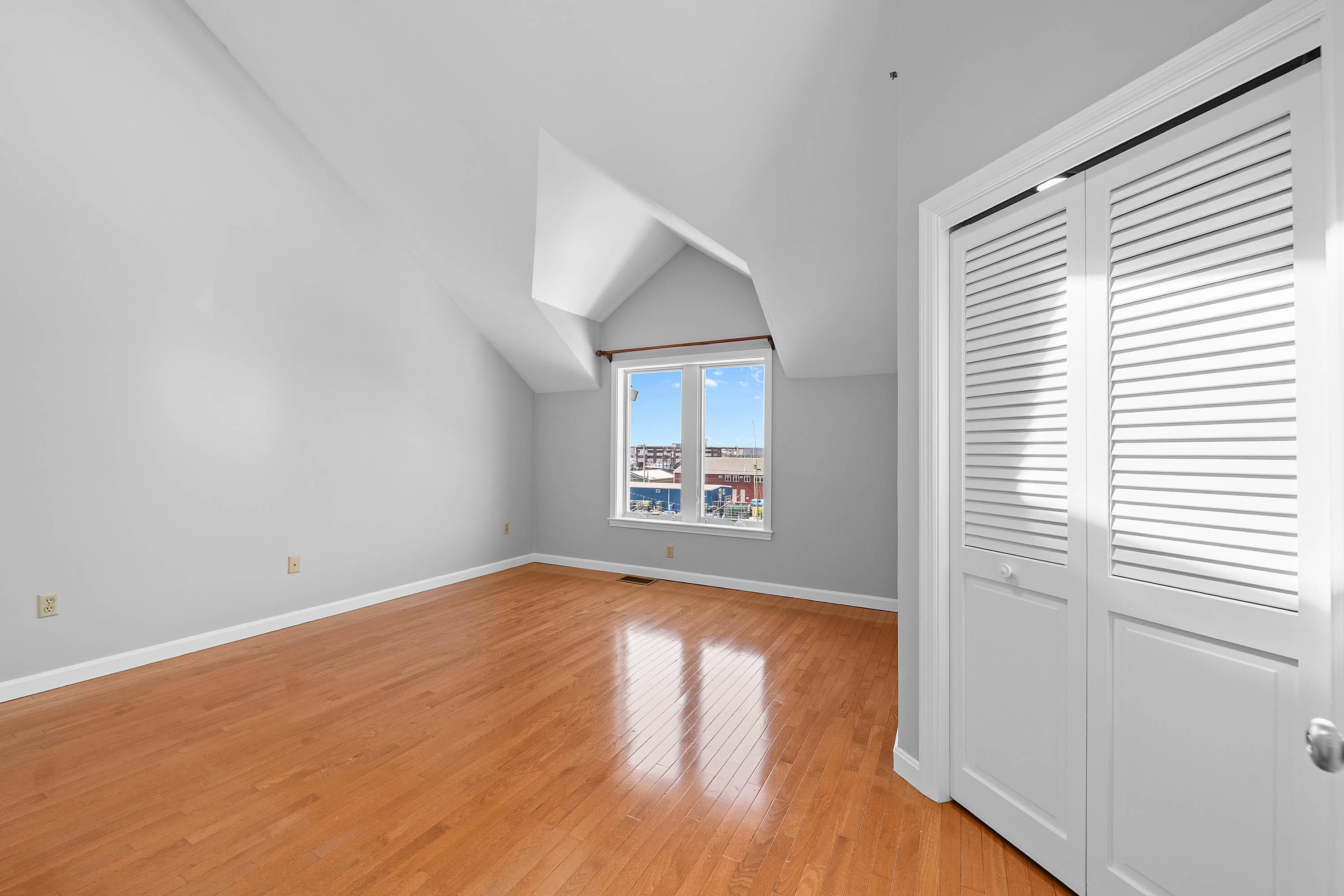 603 Chandler's Wharf 603