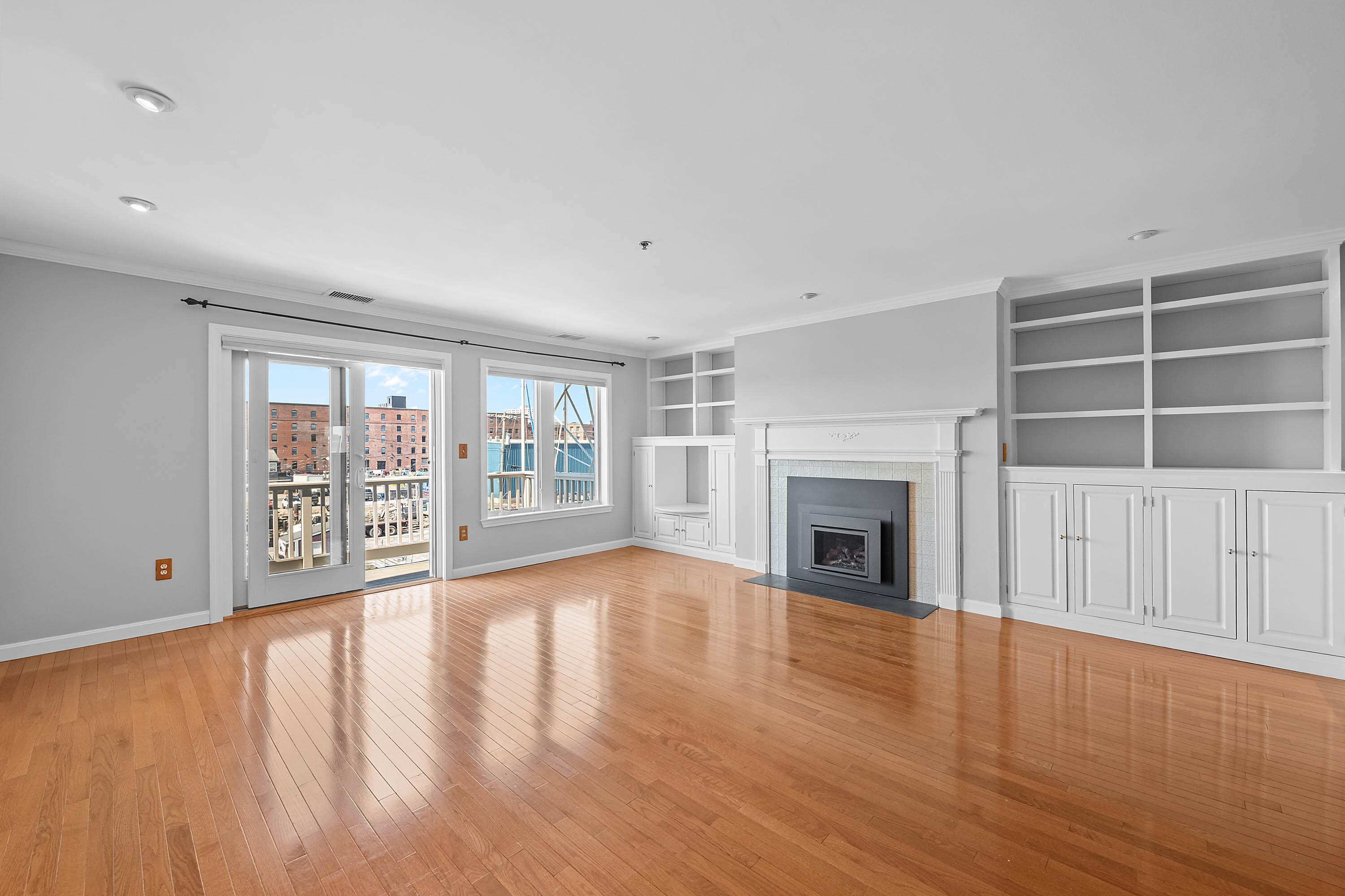 603 Chandler's Wharf 603