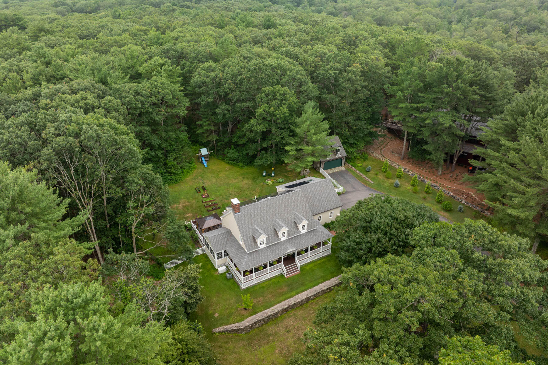 8 Old Seabury Road