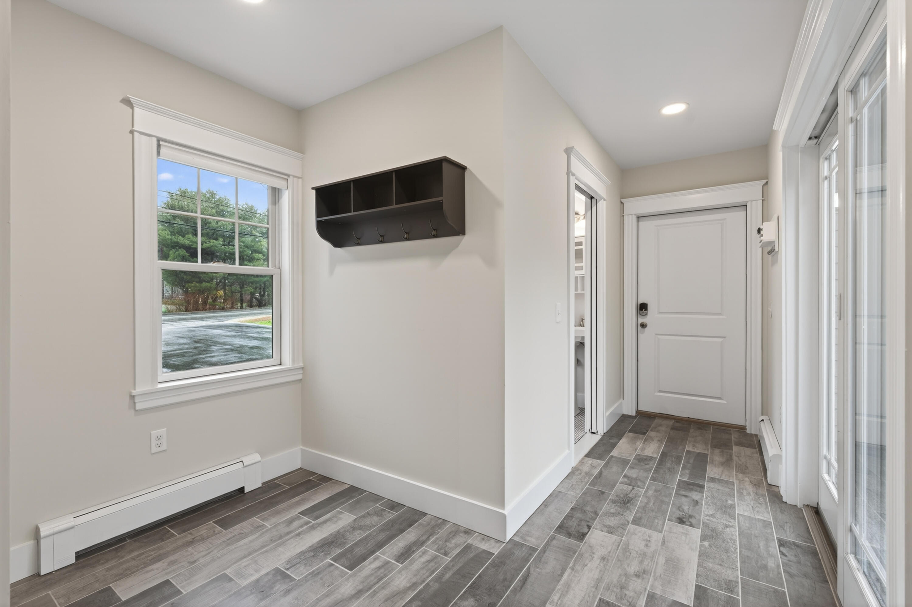 275 Middle Road