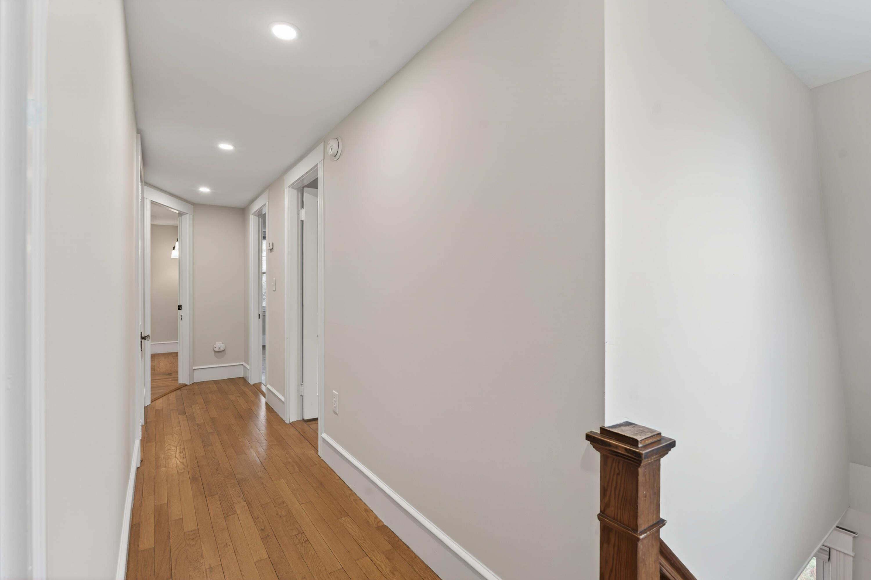 275 Middle Road