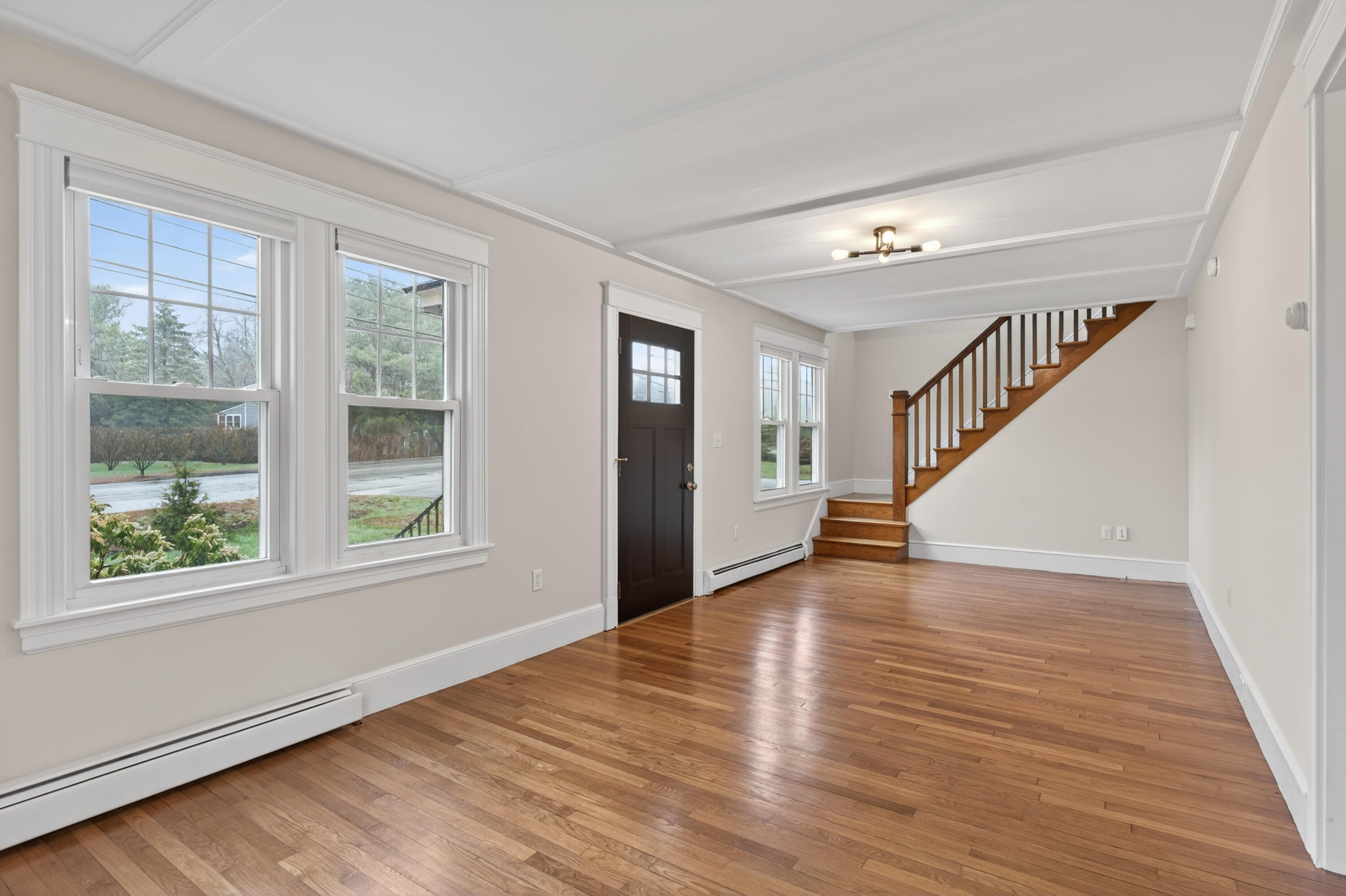 275 Middle Road