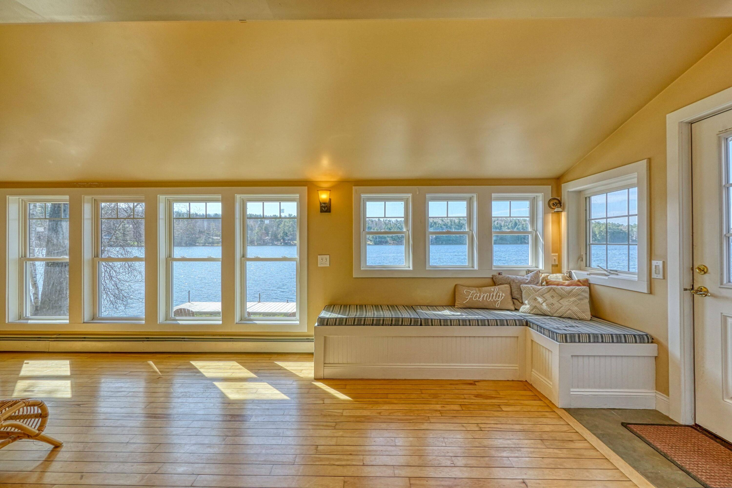 79 Rocky Shore Lane
