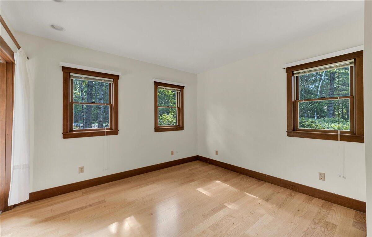 70 Ledgewood Lane