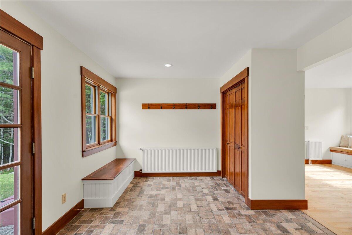 70 Ledgewood Lane