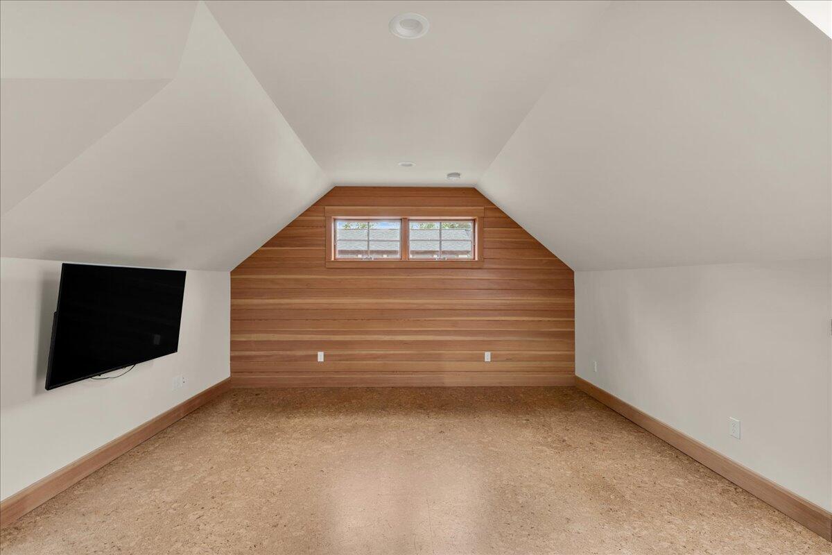 70 Ledgewood Lane