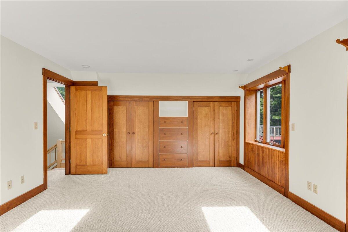 70 Ledgewood Lane