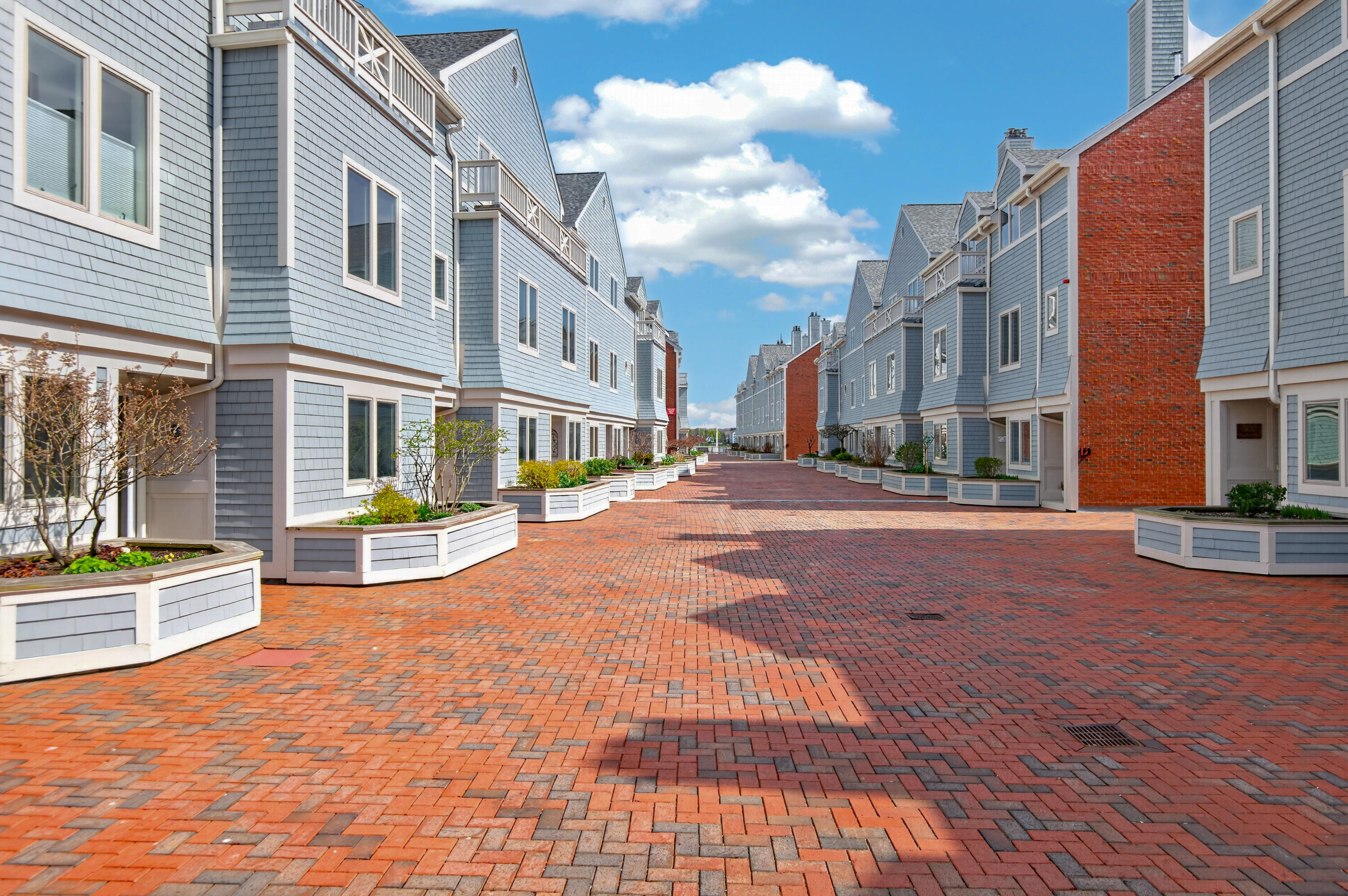 201 Chandlers Wharf 201