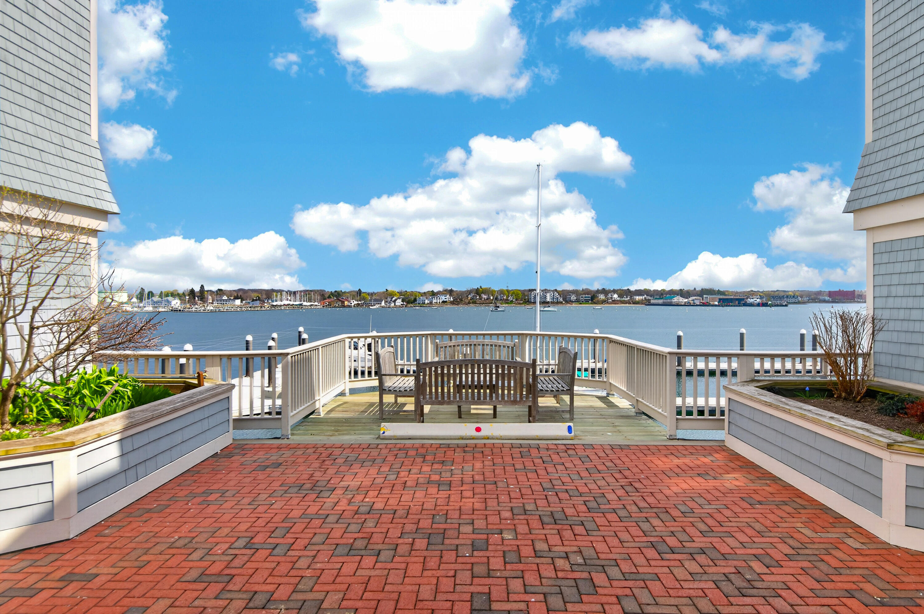 201 Chandlers Wharf 201