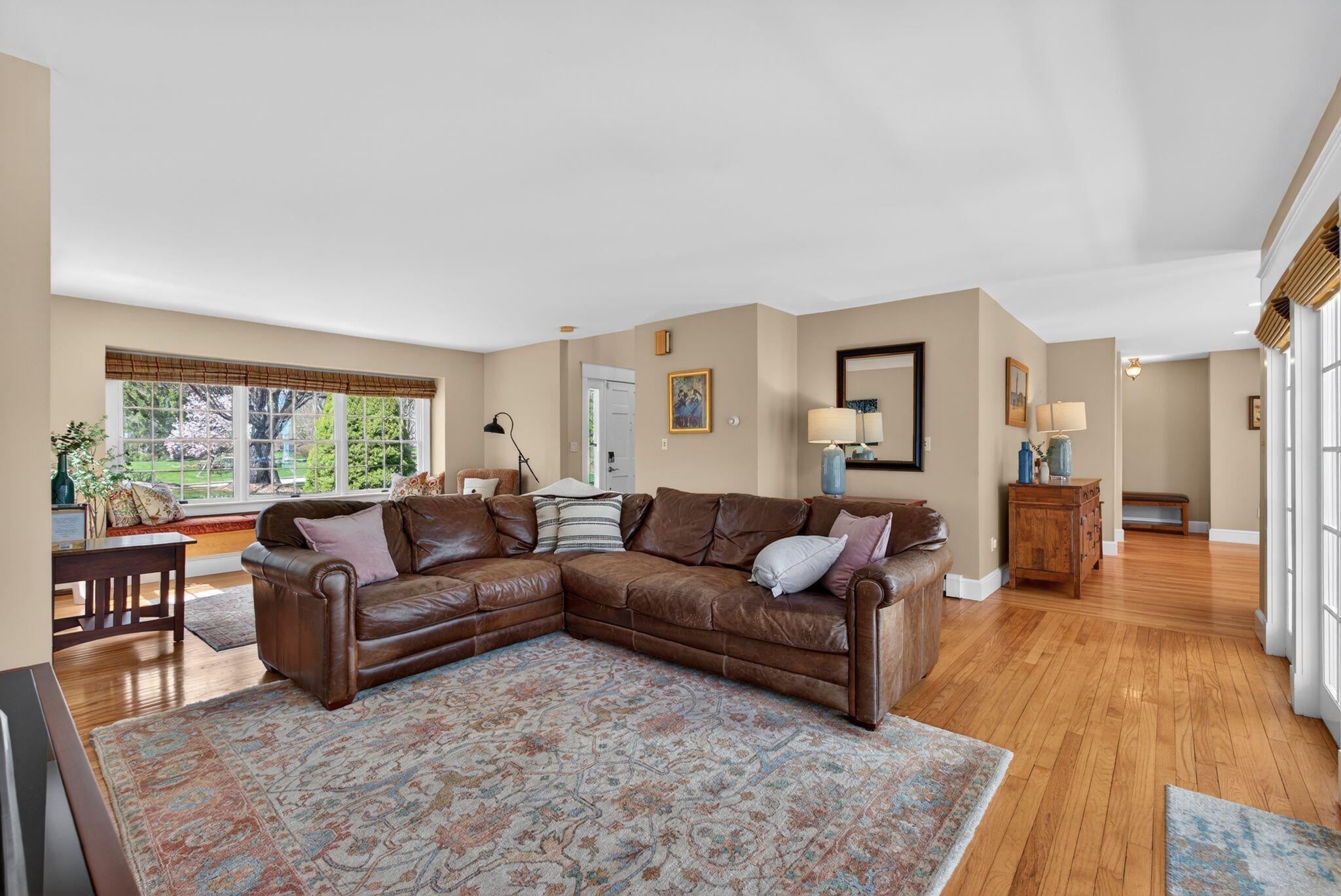 82 Hunts Point Road
