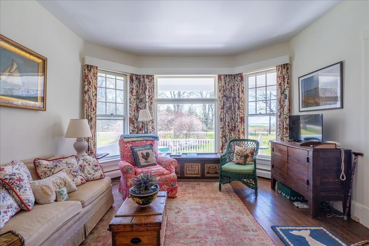 1014 Main Road
