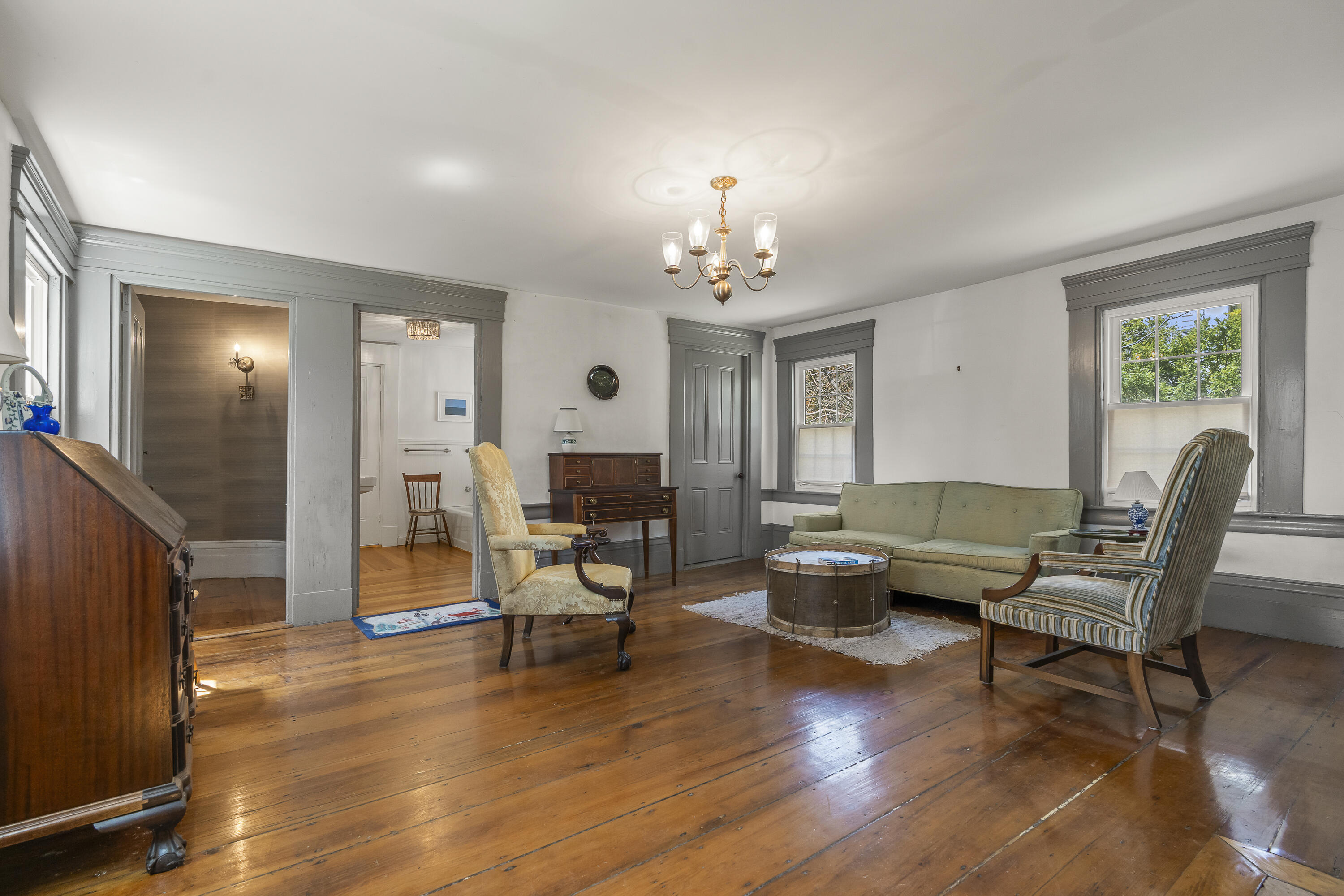 11 Academy Hill Road