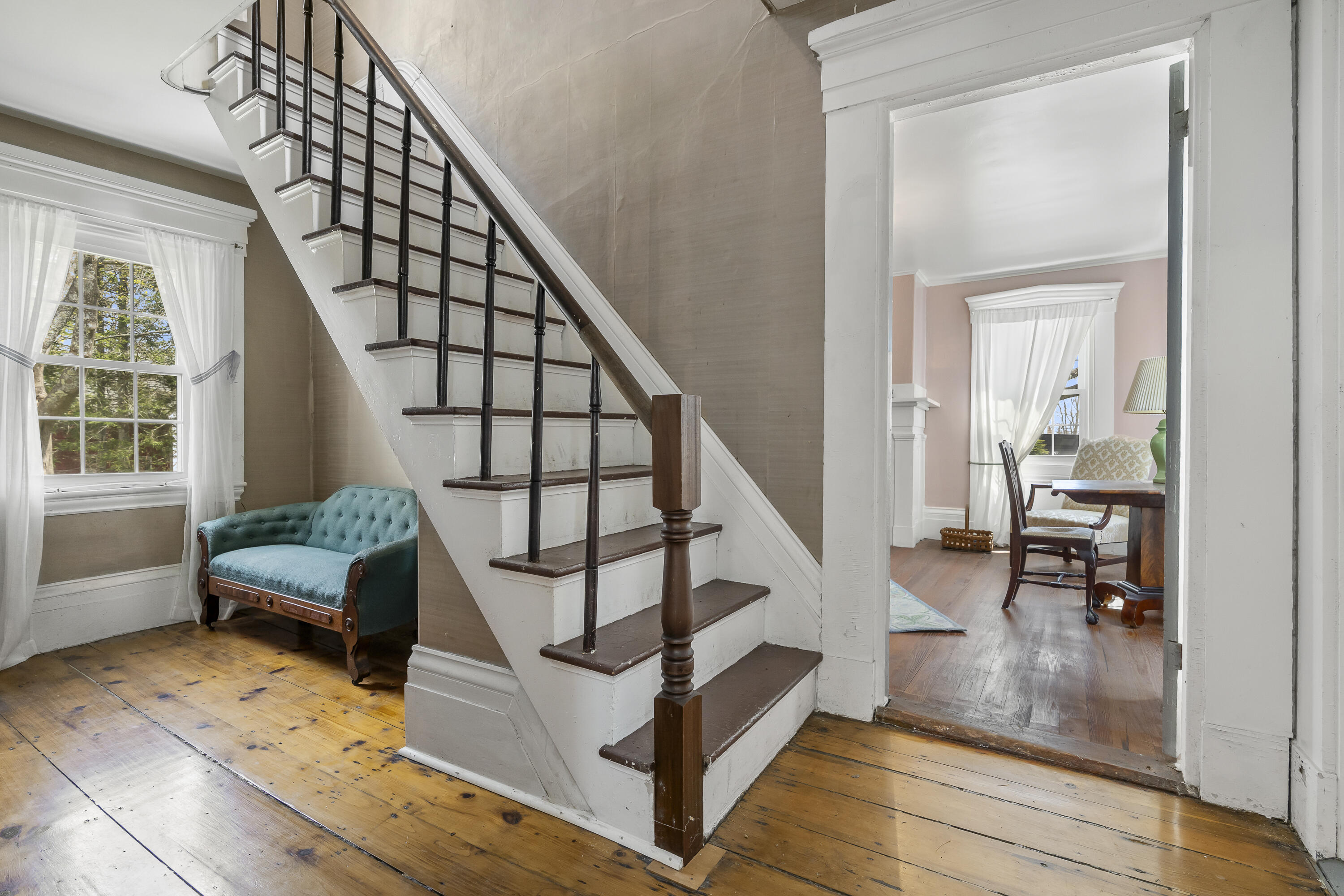 11 Academy Hill Road