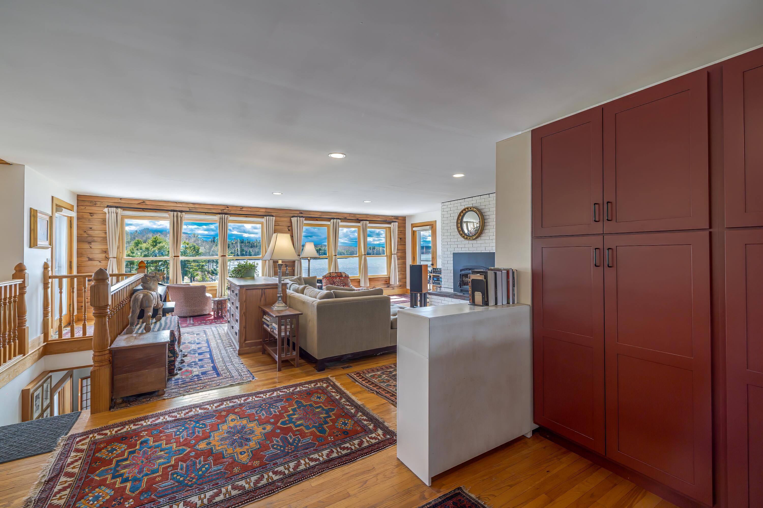 27 Town Landing Road