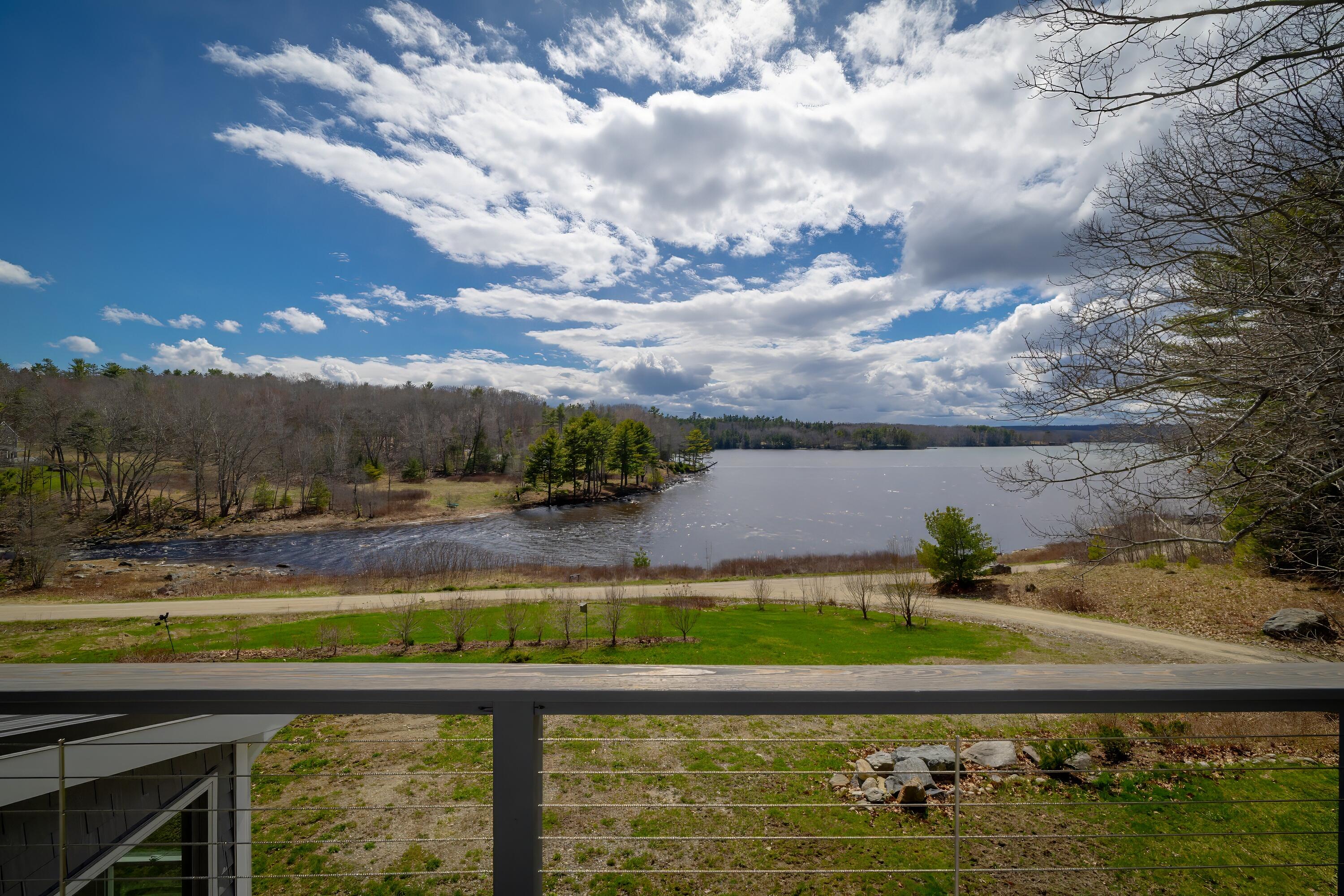 27 Town Landing Road
