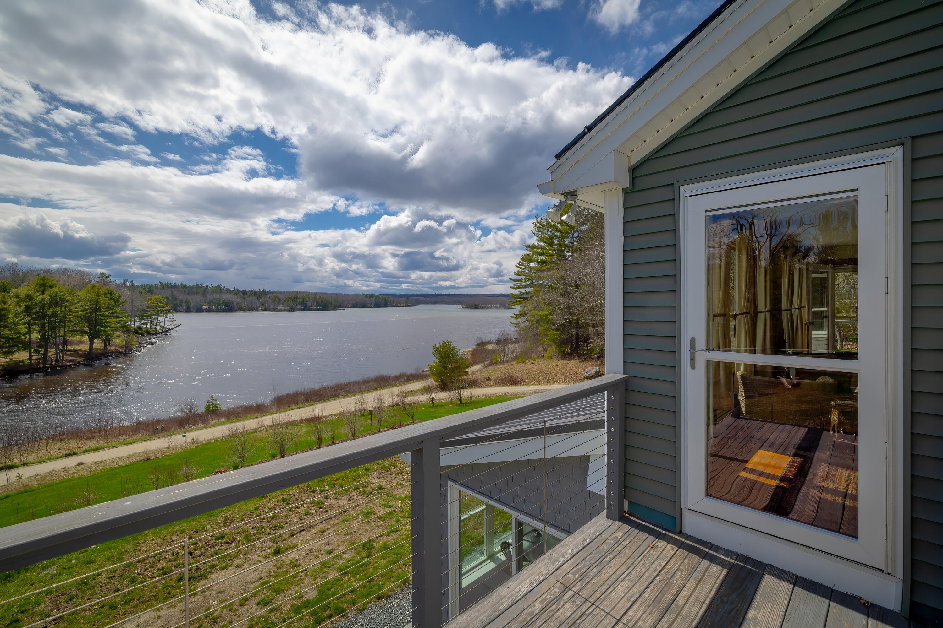 27 Town Landing Road