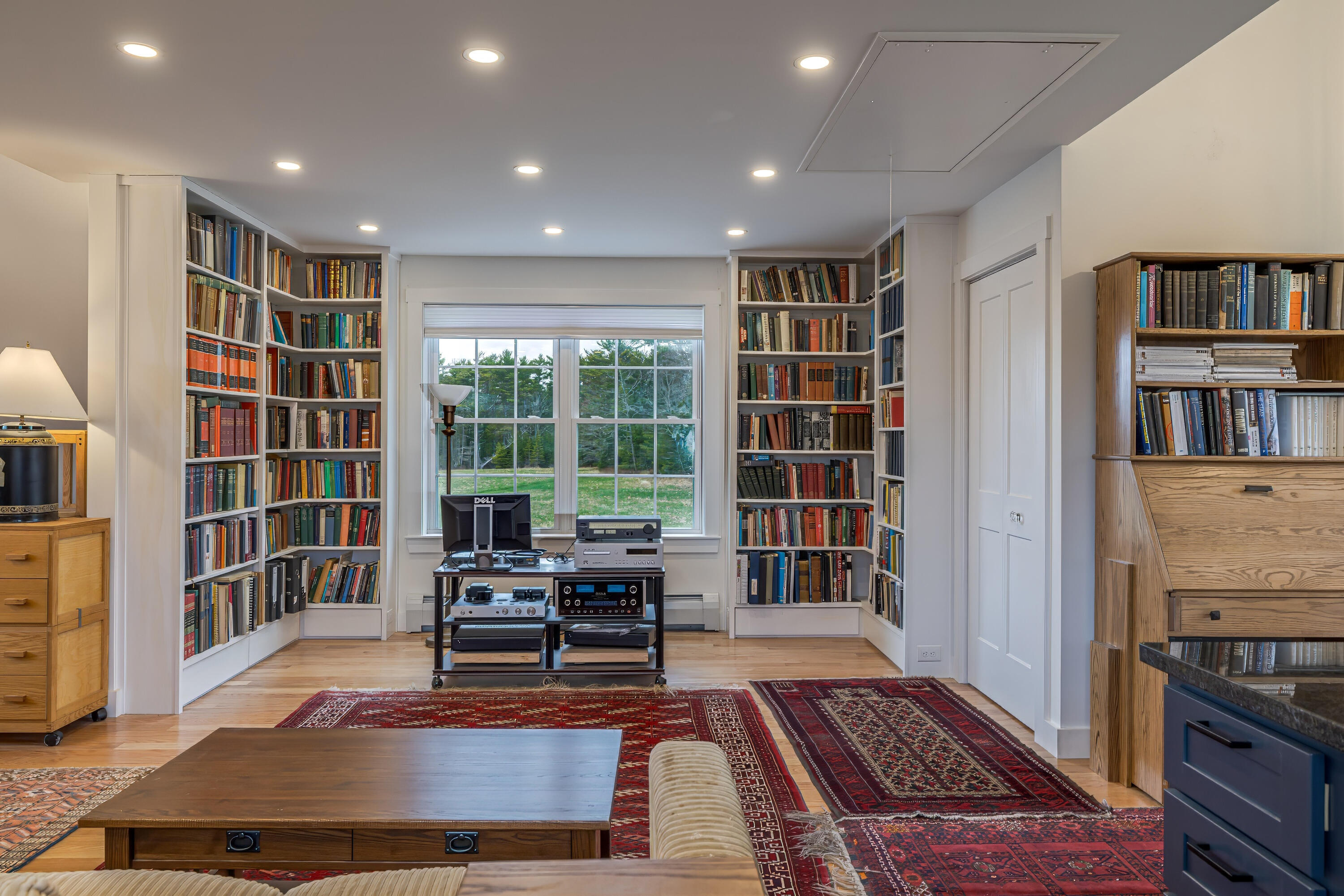 27 Town Landing Road