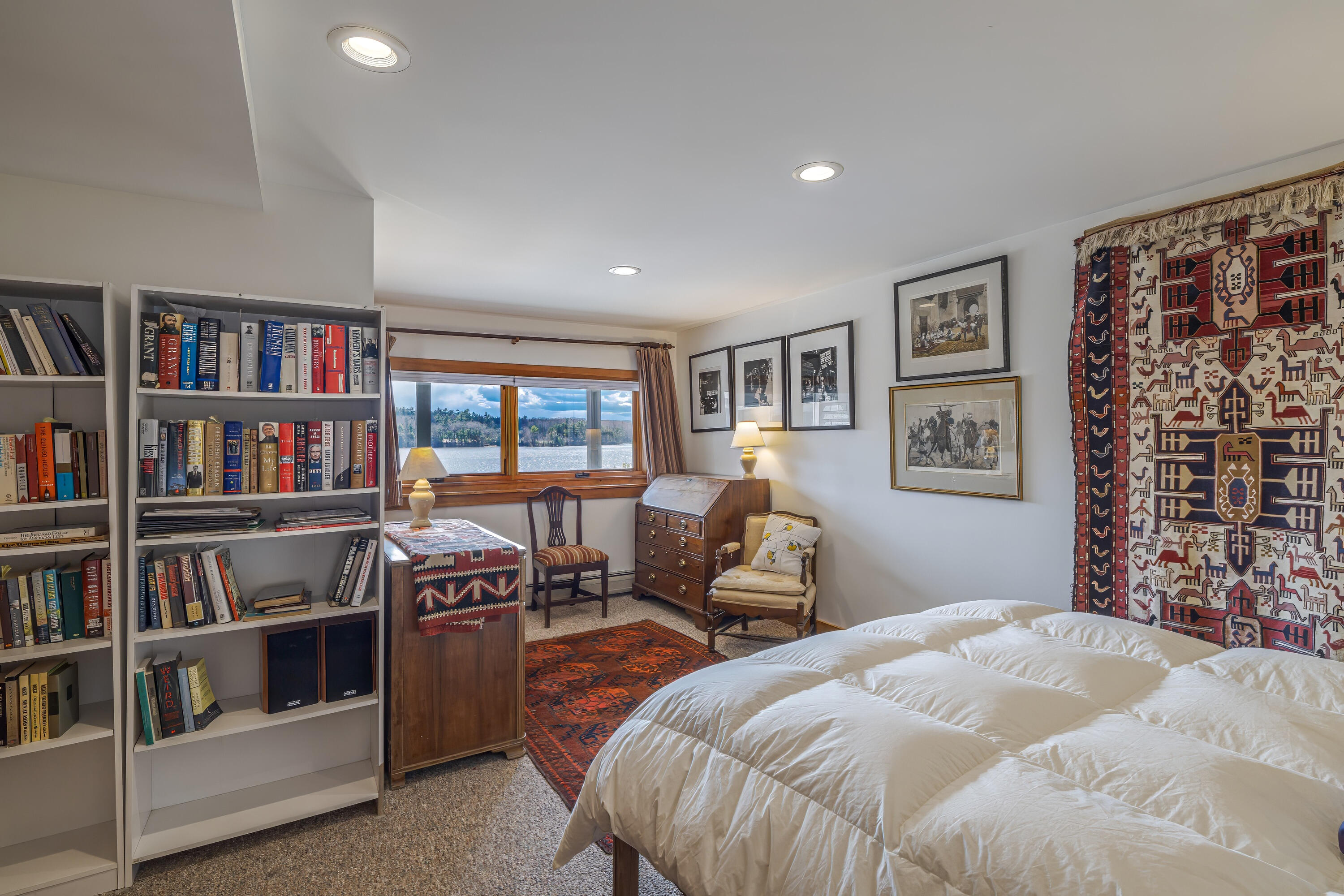 27 Town Landing Road