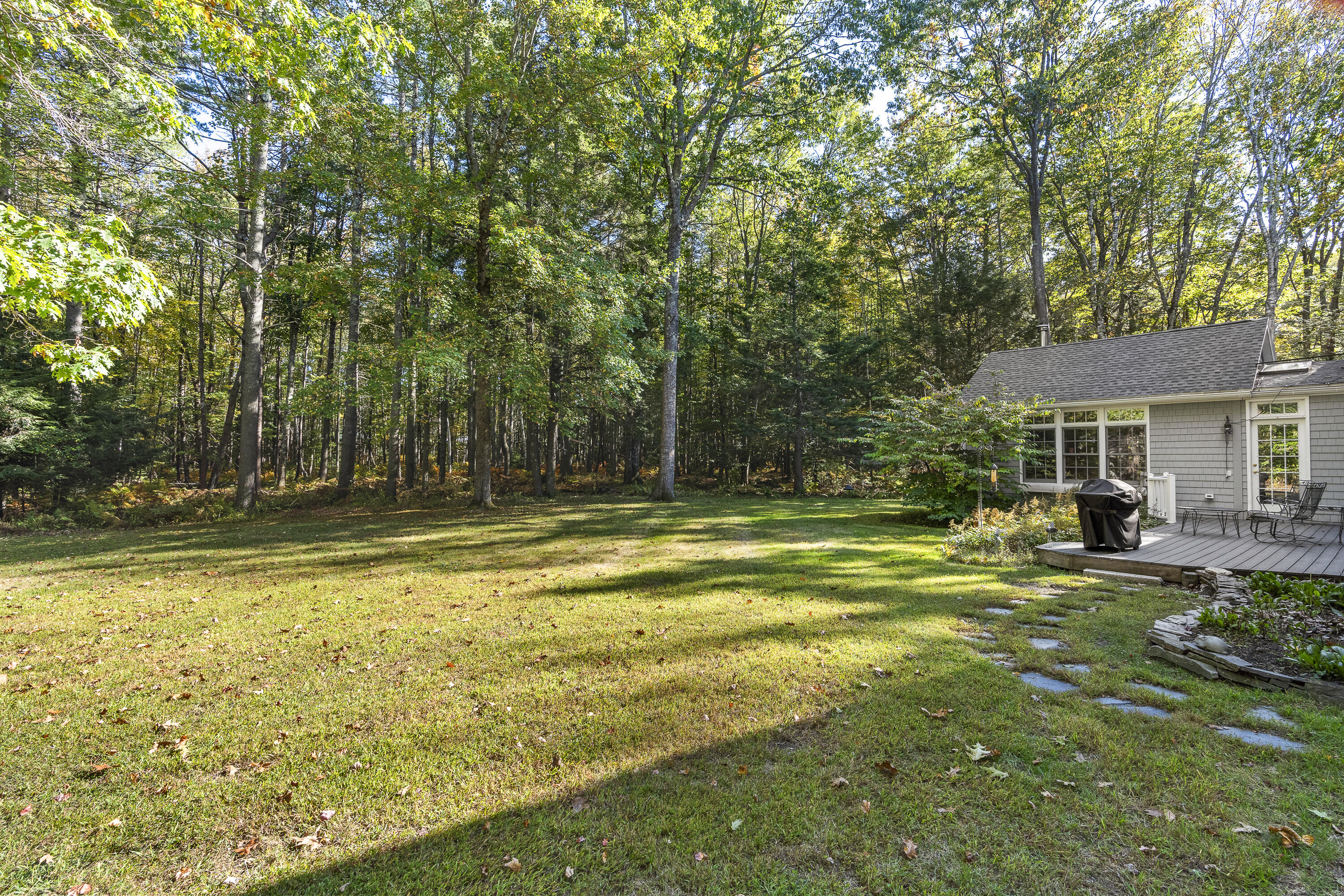 98 Harborview Drive