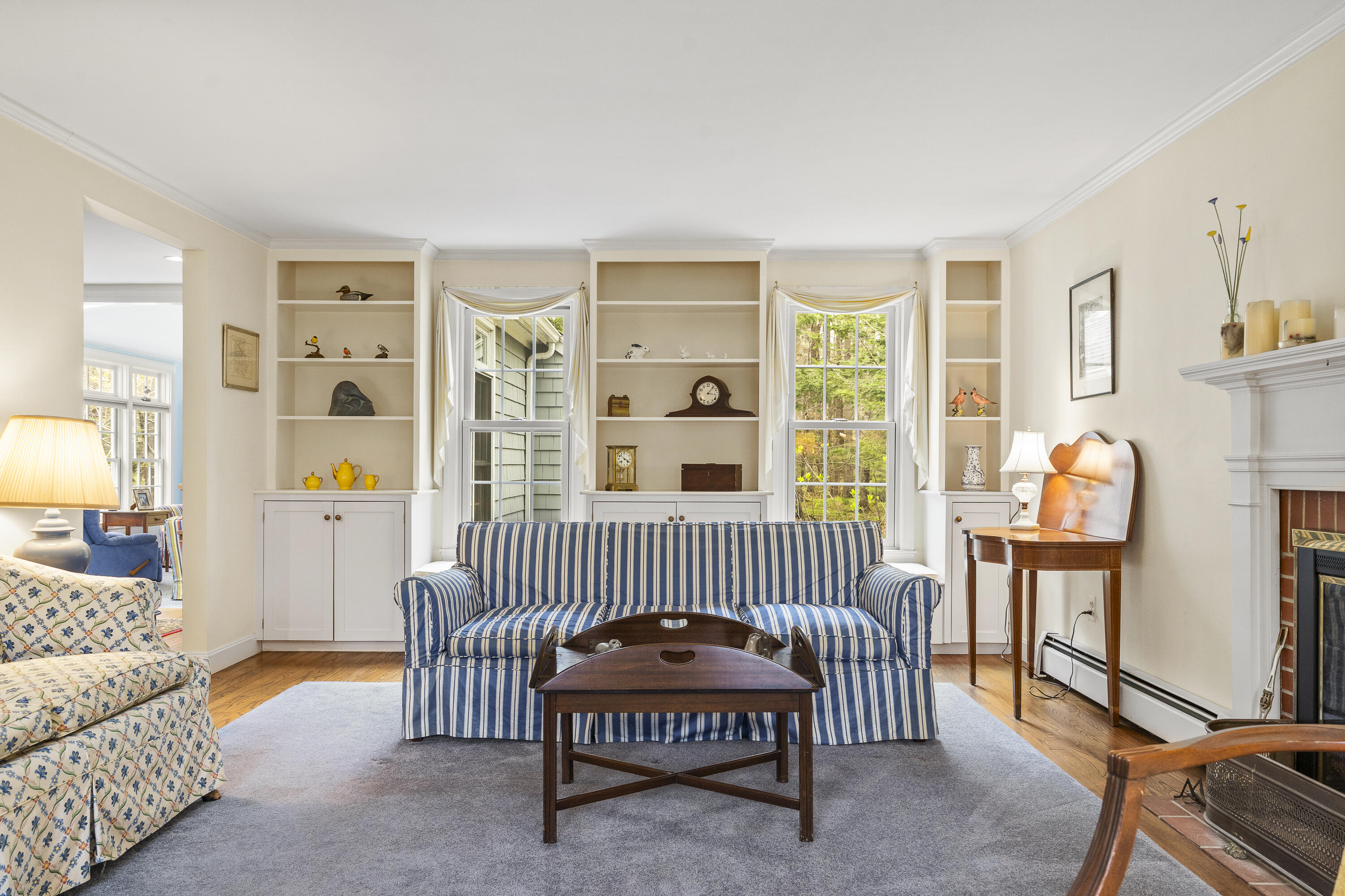 98 Harborview Drive
