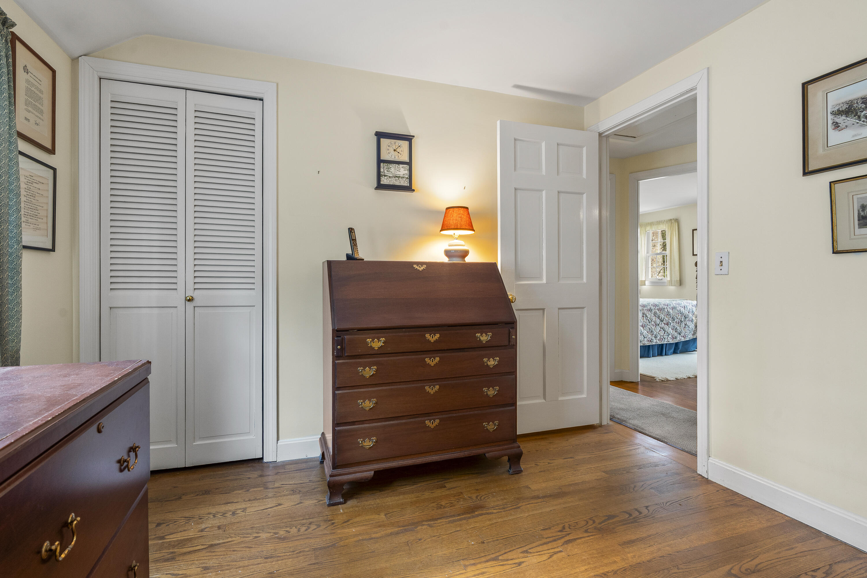 98 Harborview Drive