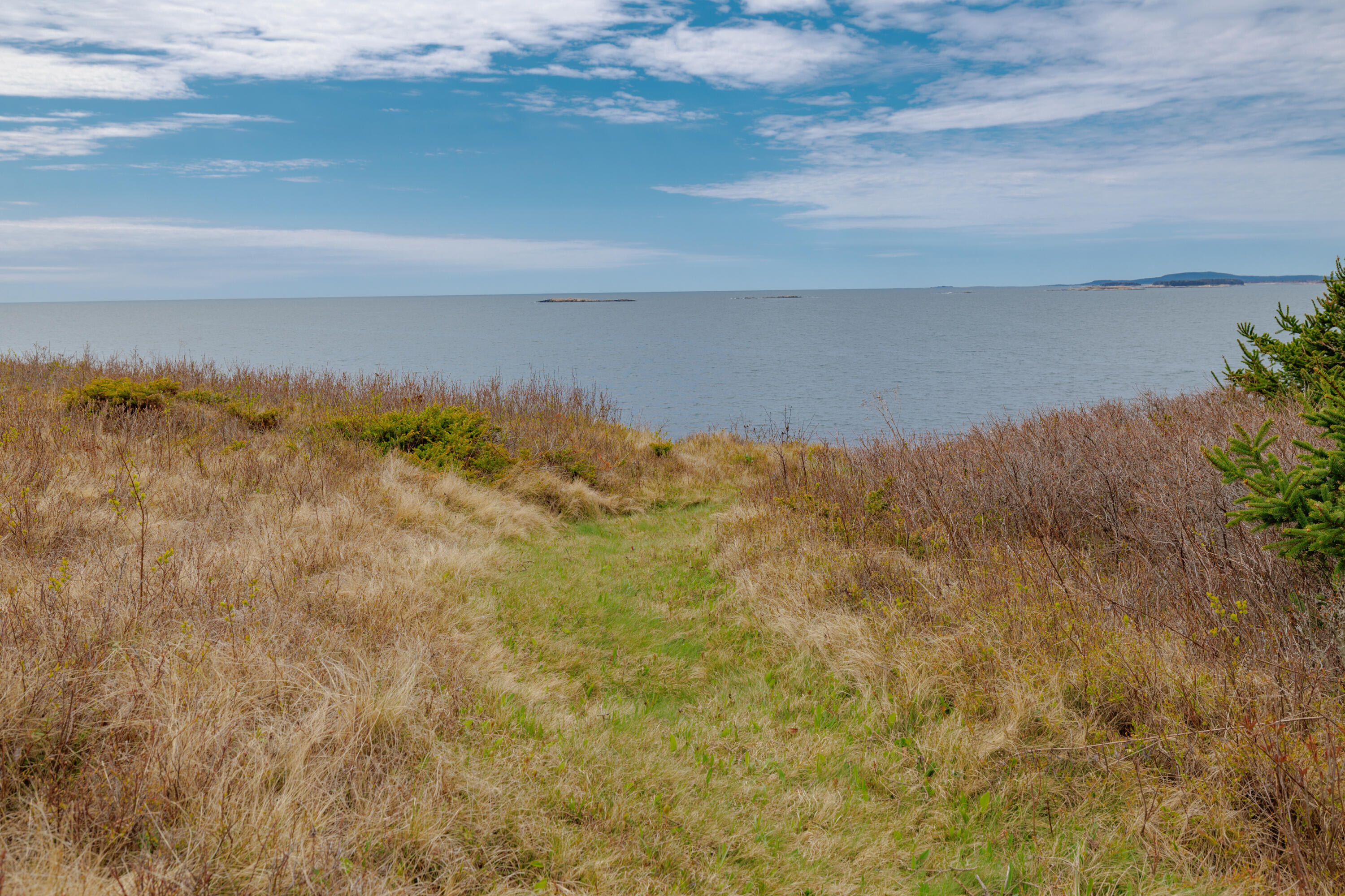 421 Petitmanan Point Road