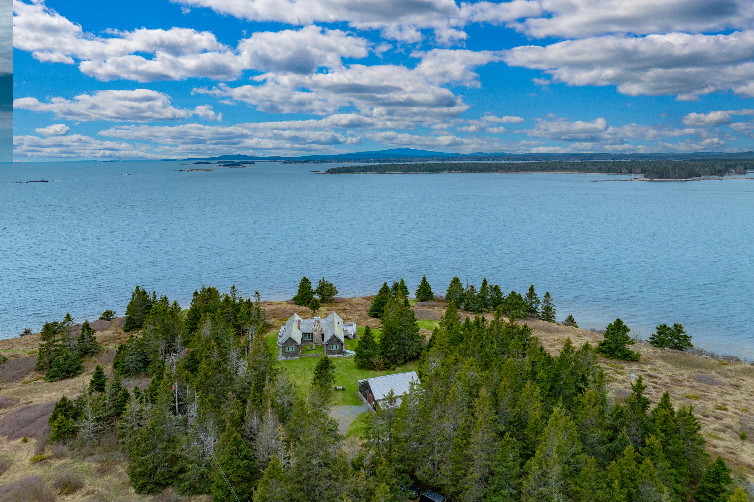 421 Petitmanan Point Road