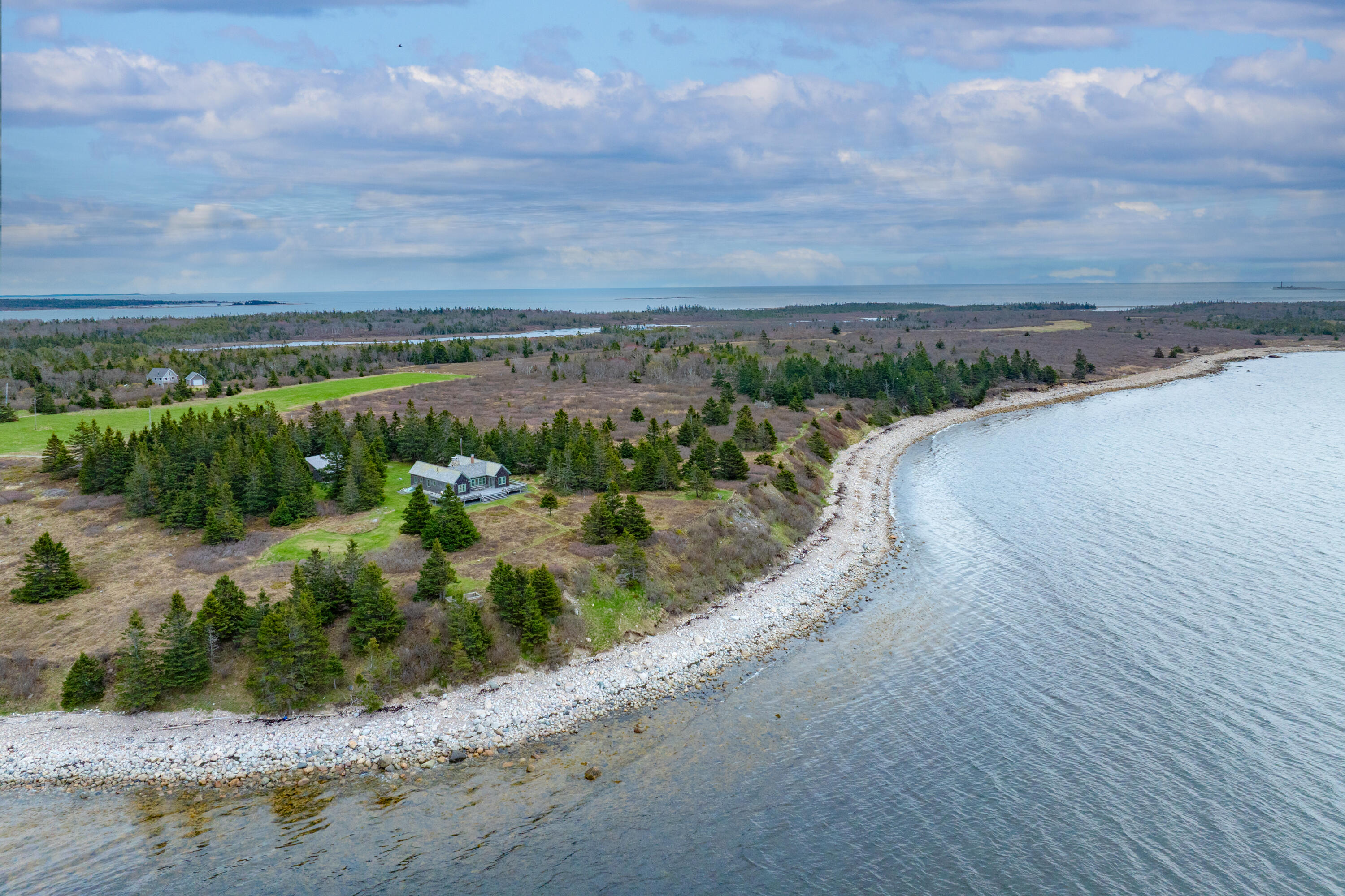 421 Petitmanan Point Road