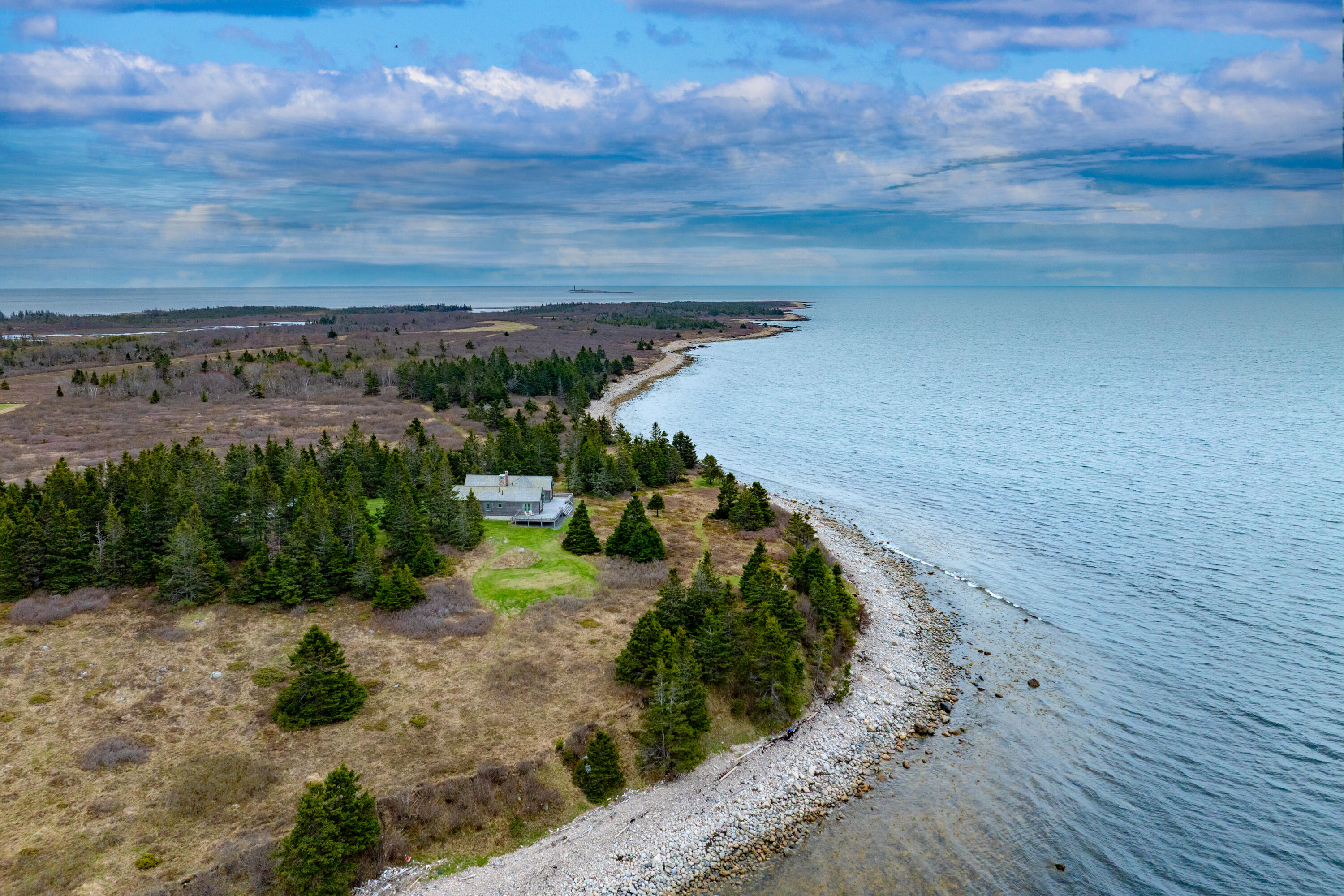 421 Petitmanan Point Road