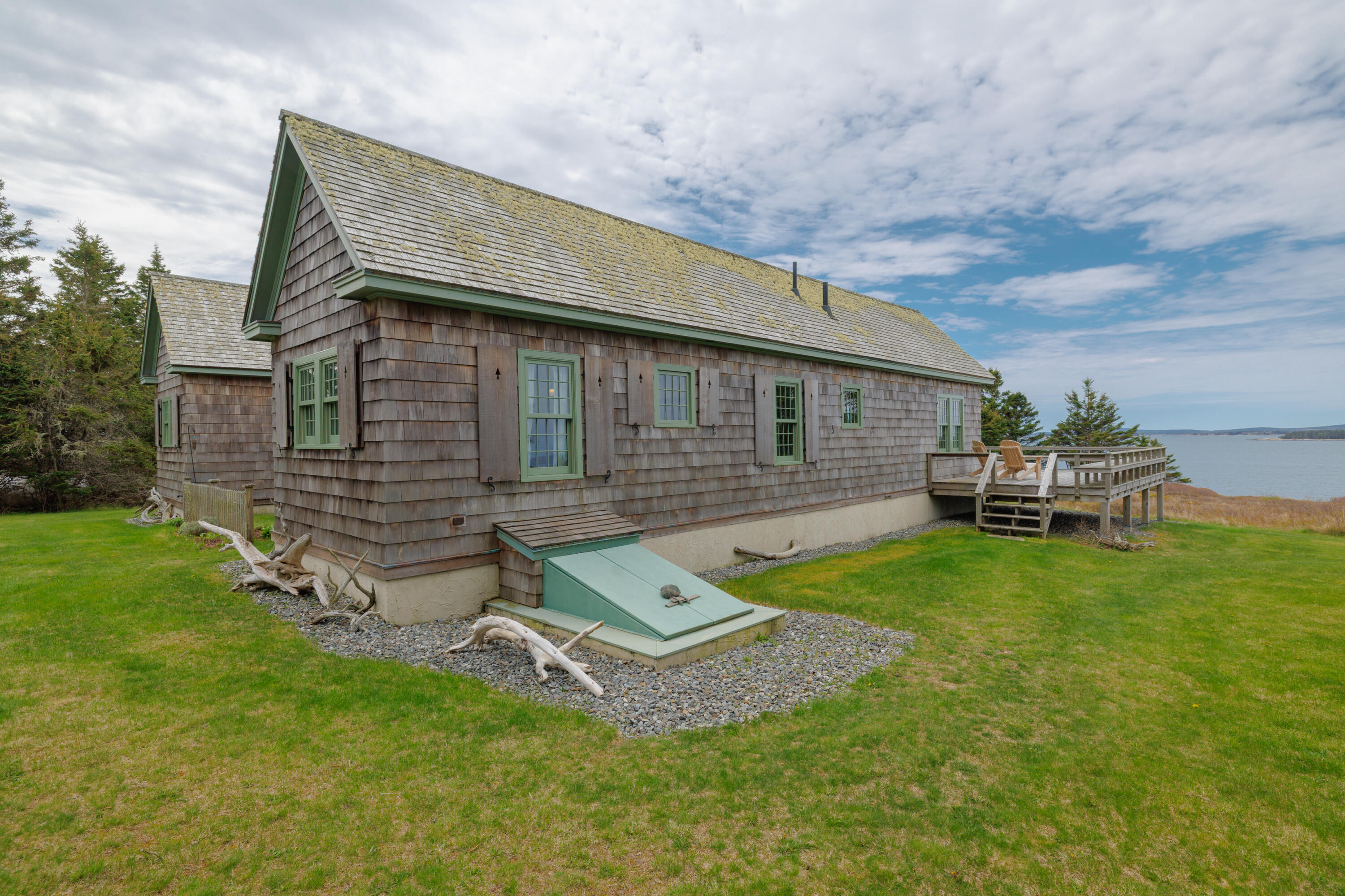 421 Petitmanan Point Road