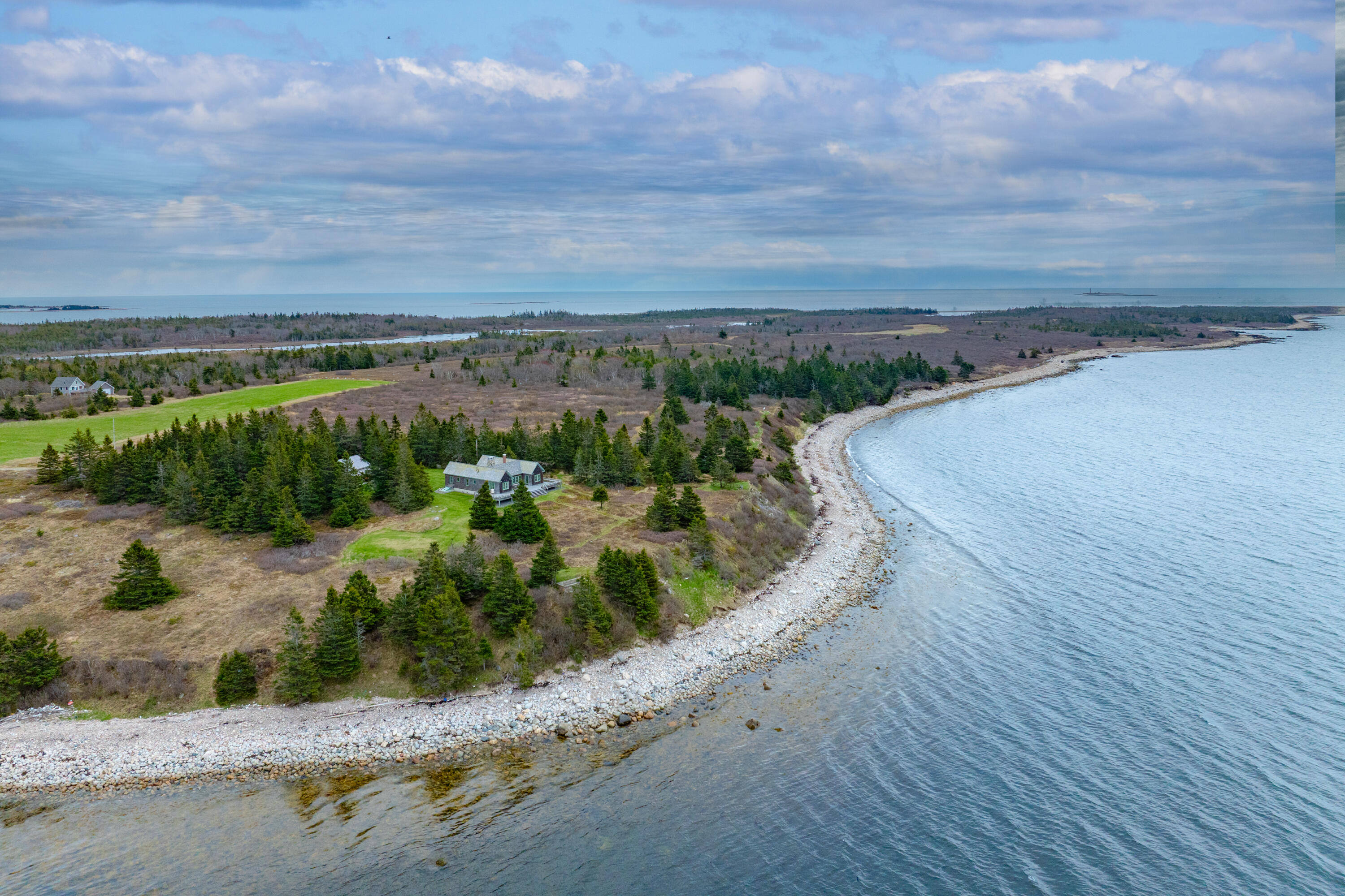 421 Petitmanan Point Road