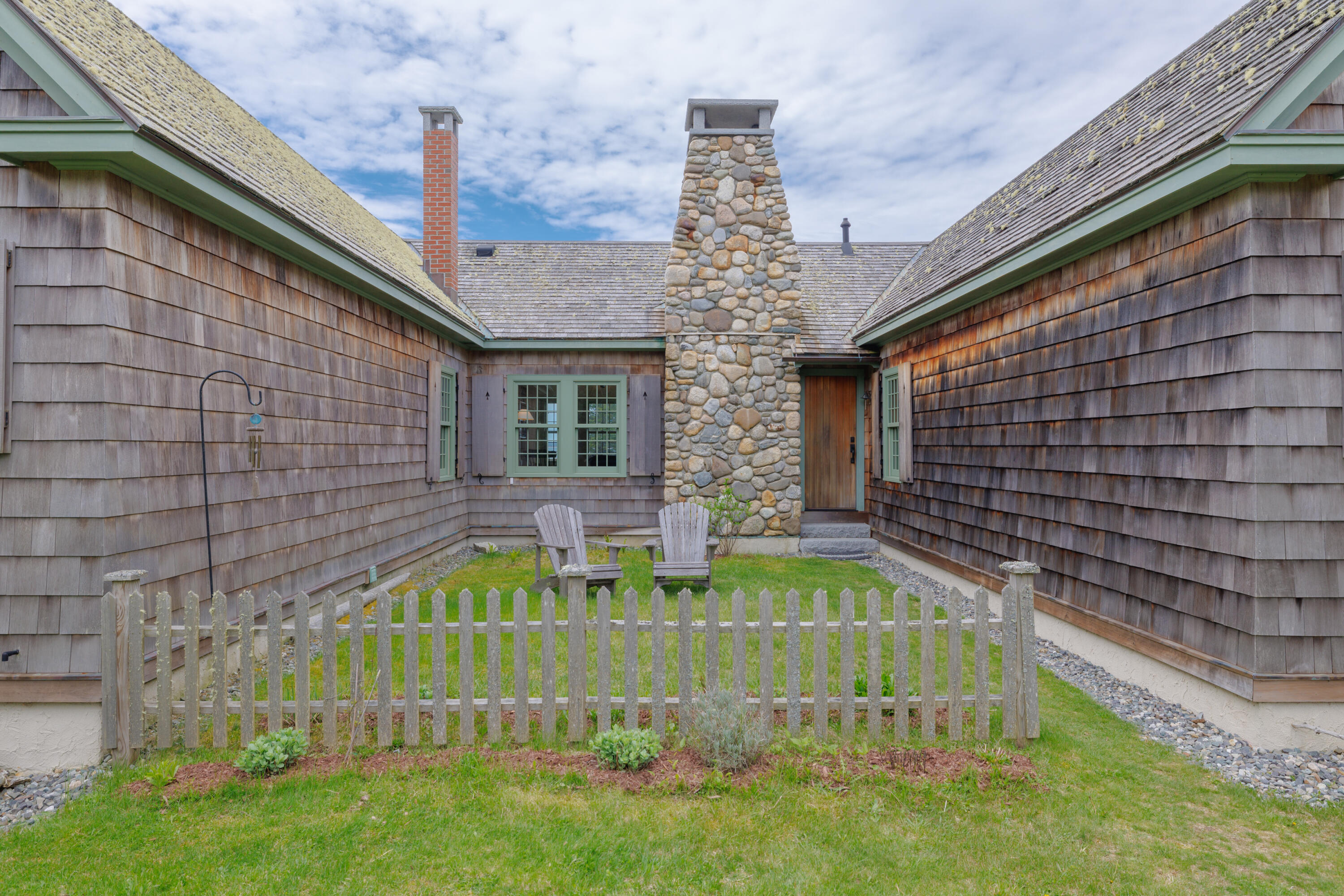 421 Petitmanan Point Road