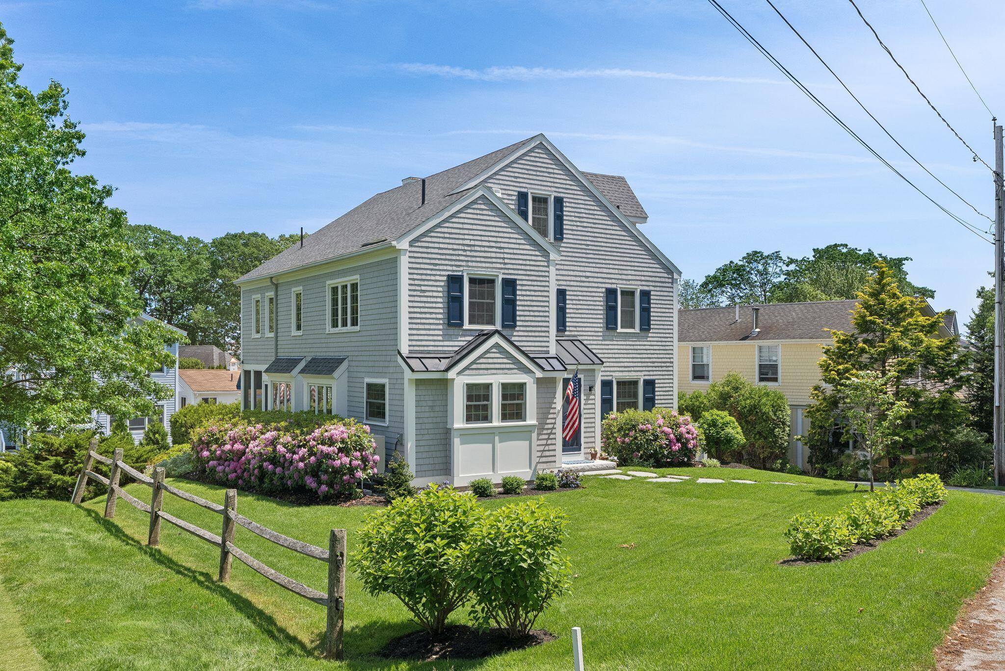 9 Oak Street