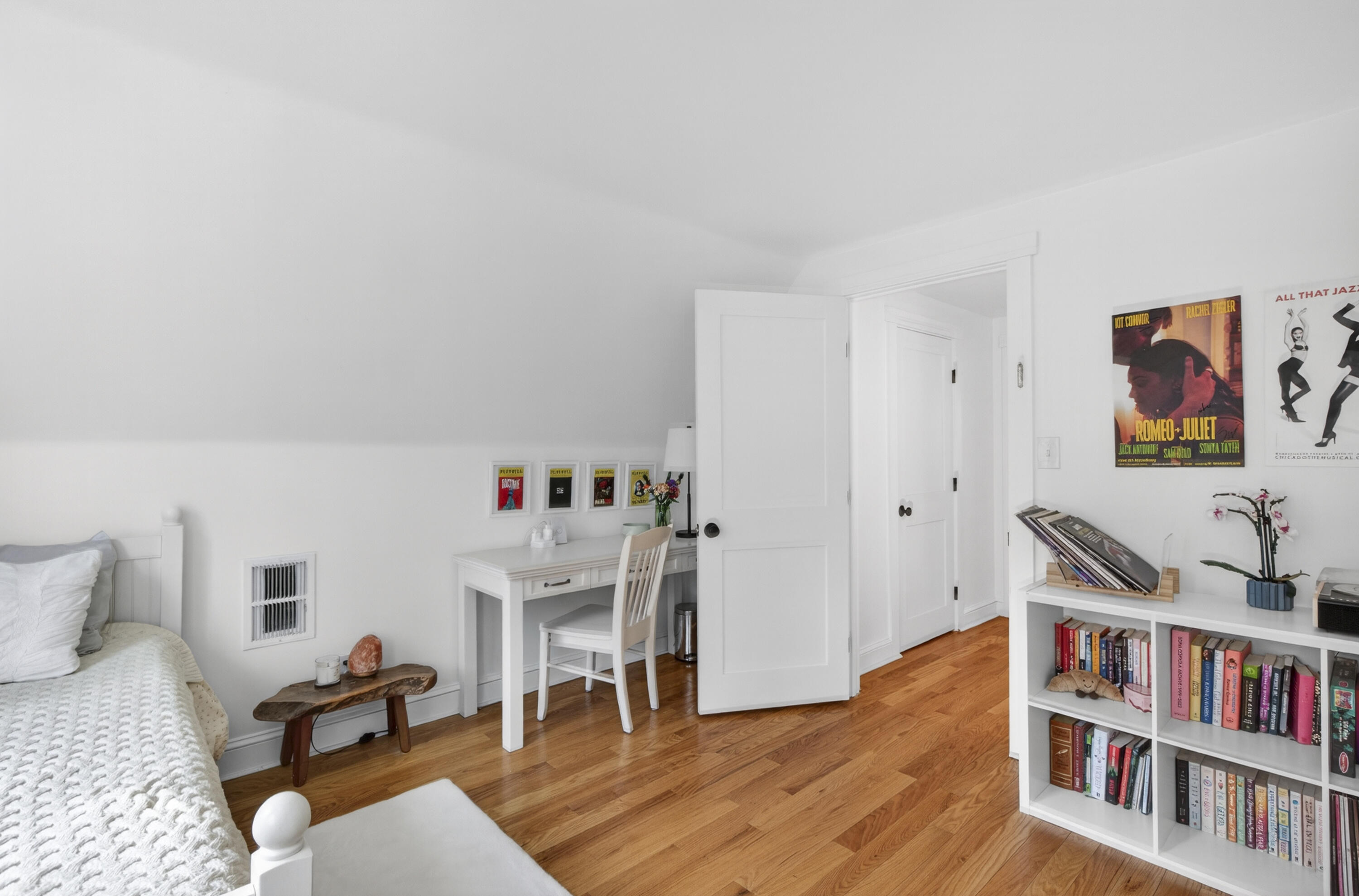 38 Thurlow Road