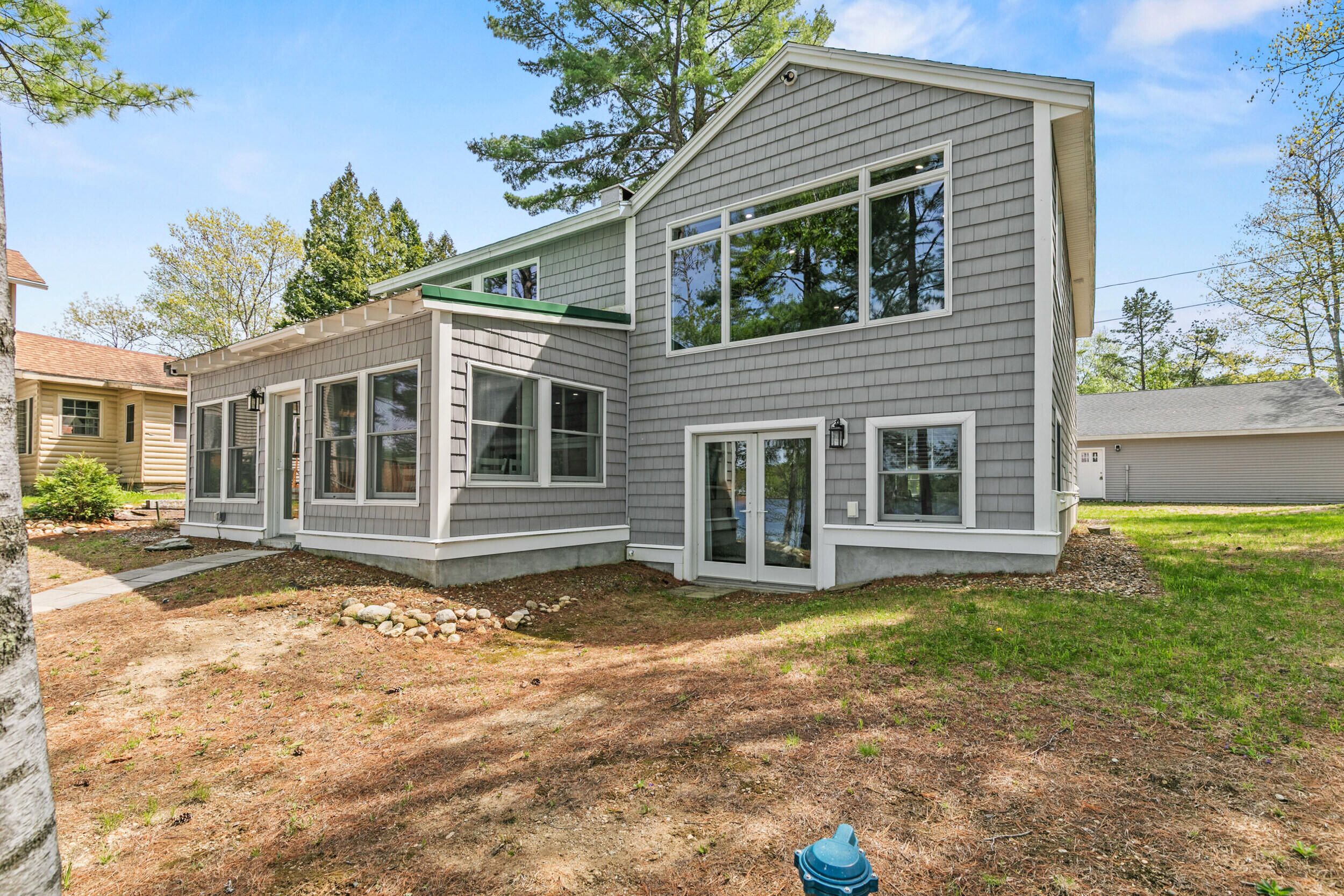 28 E Eleanor Avenue