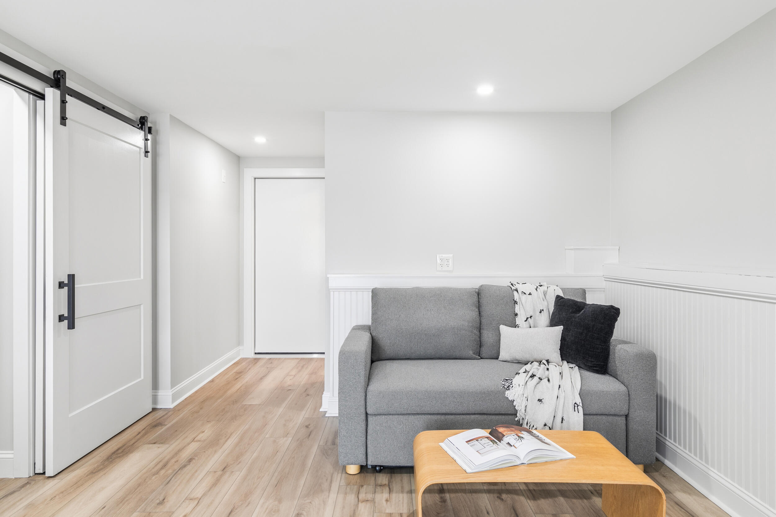 28 E Eleanor Avenue