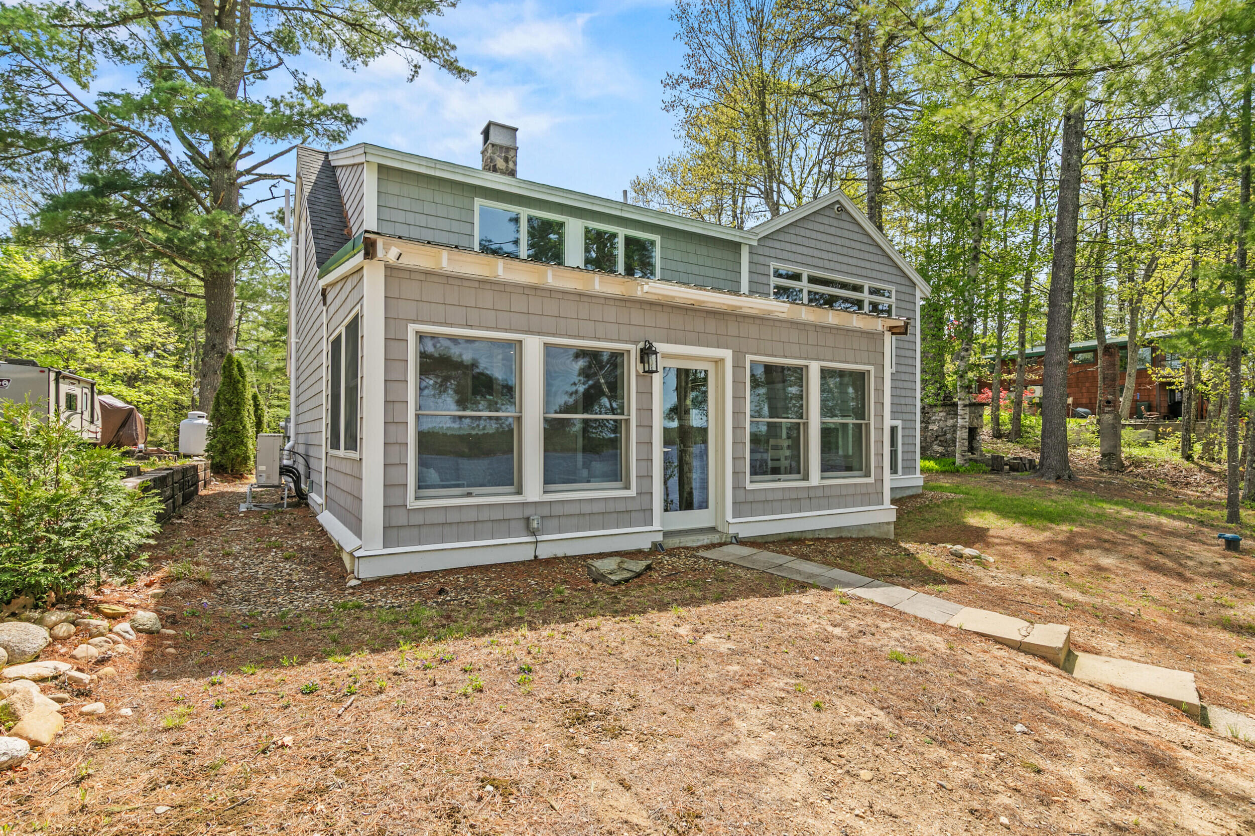 28 E Eleanor Avenue