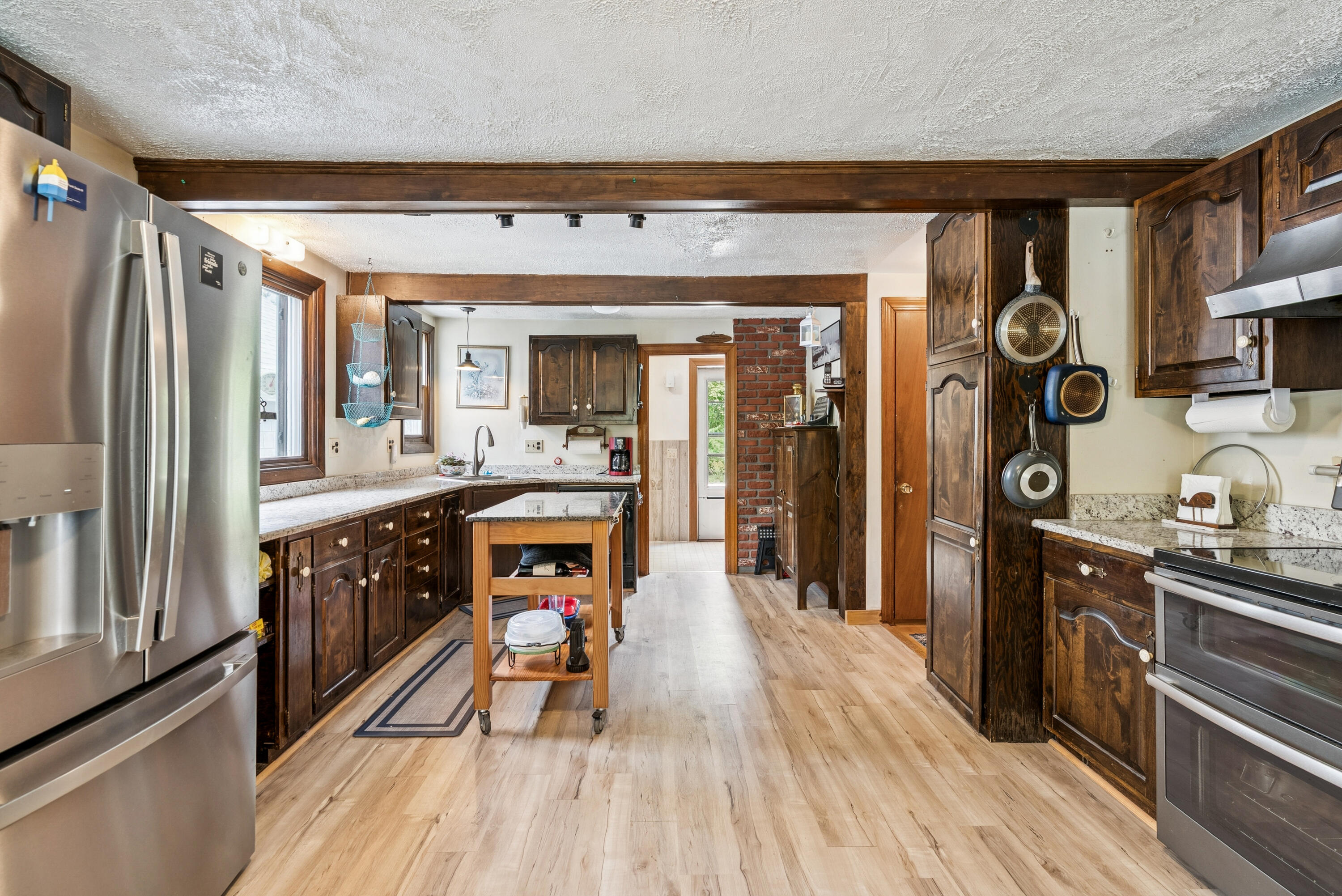 125 Ledgewood Drive