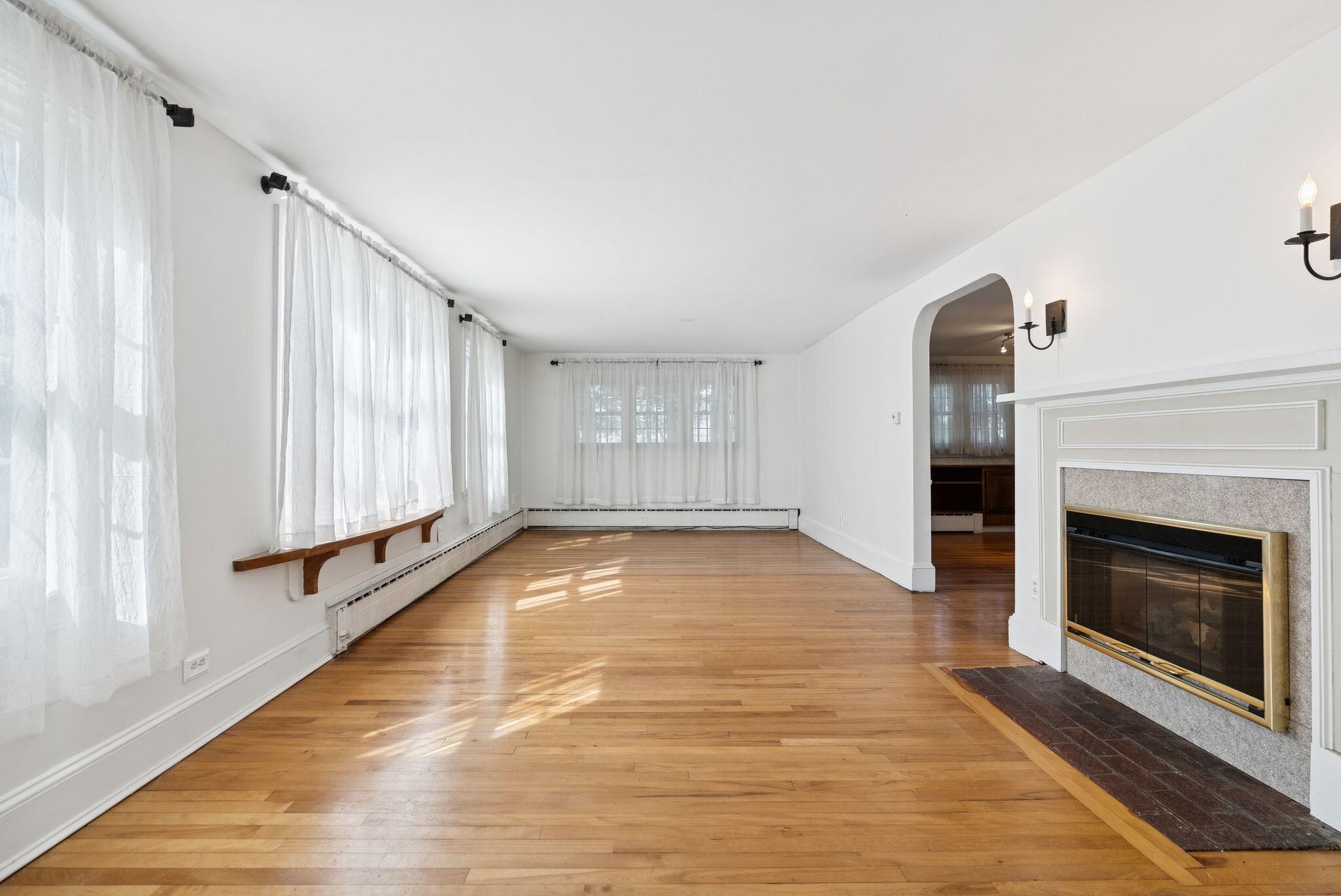 52 Davis Street