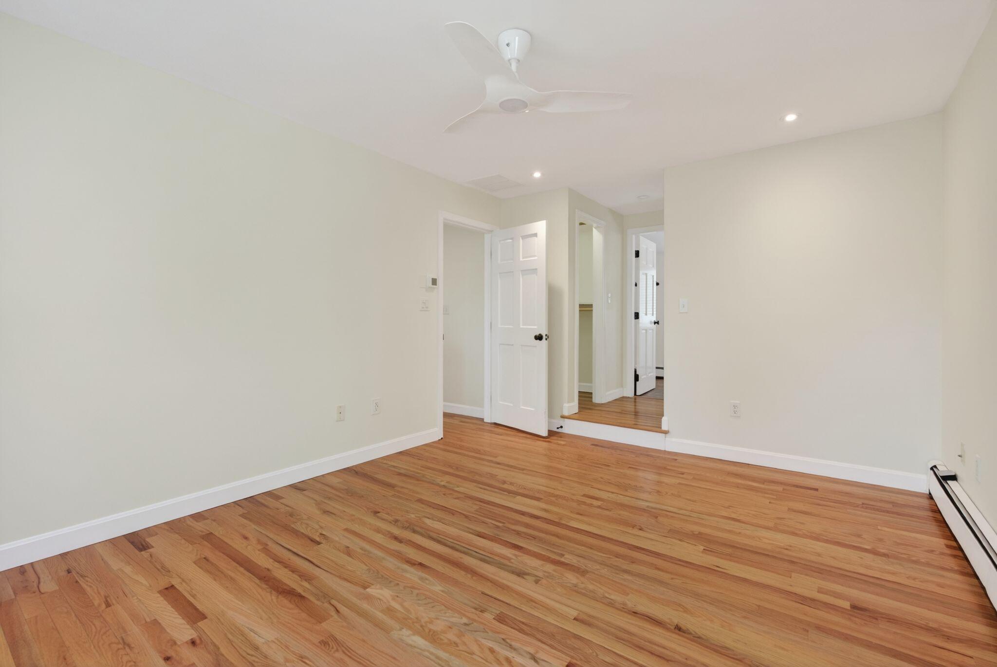 4 Commons Lane
