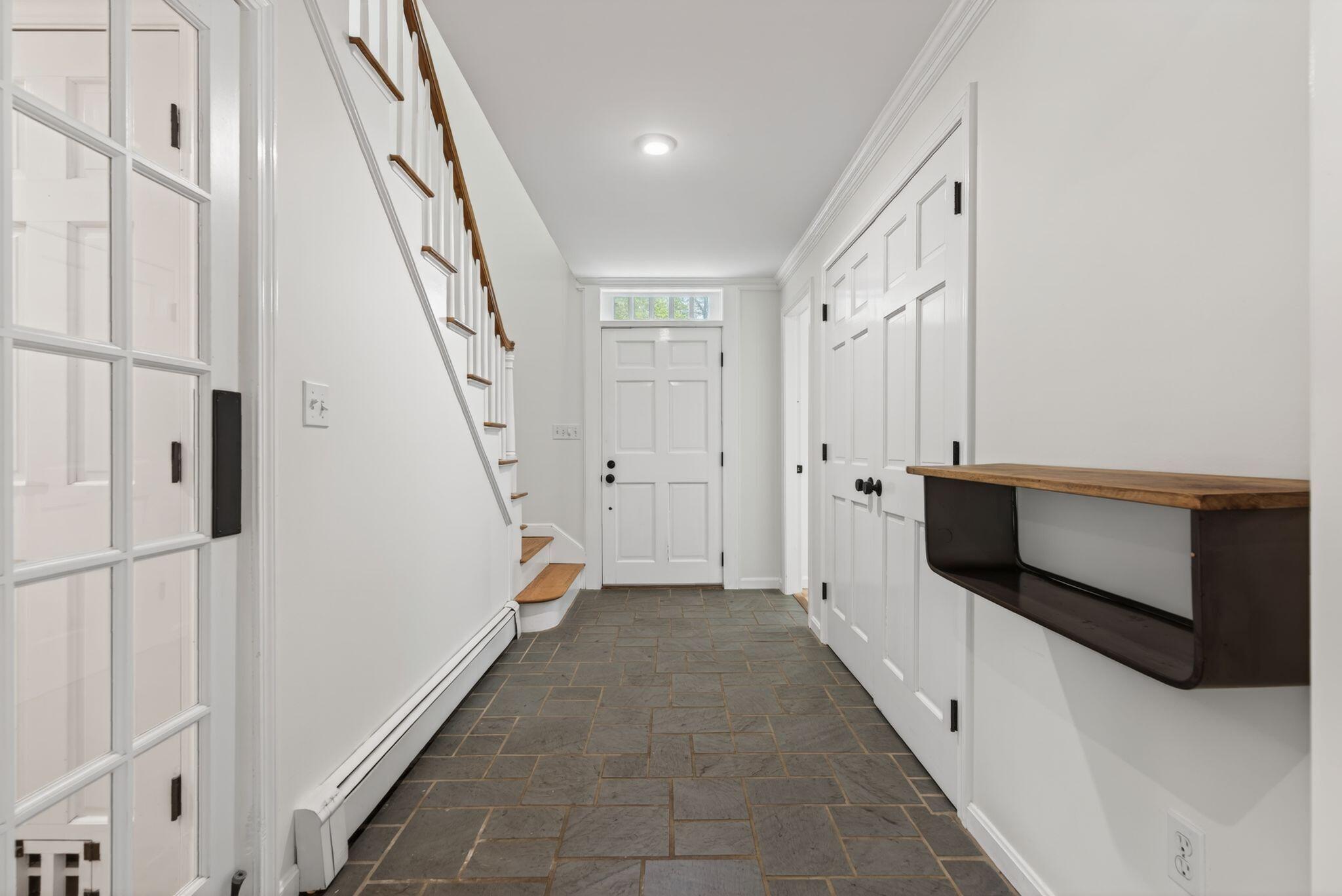 4 Commons Lane
