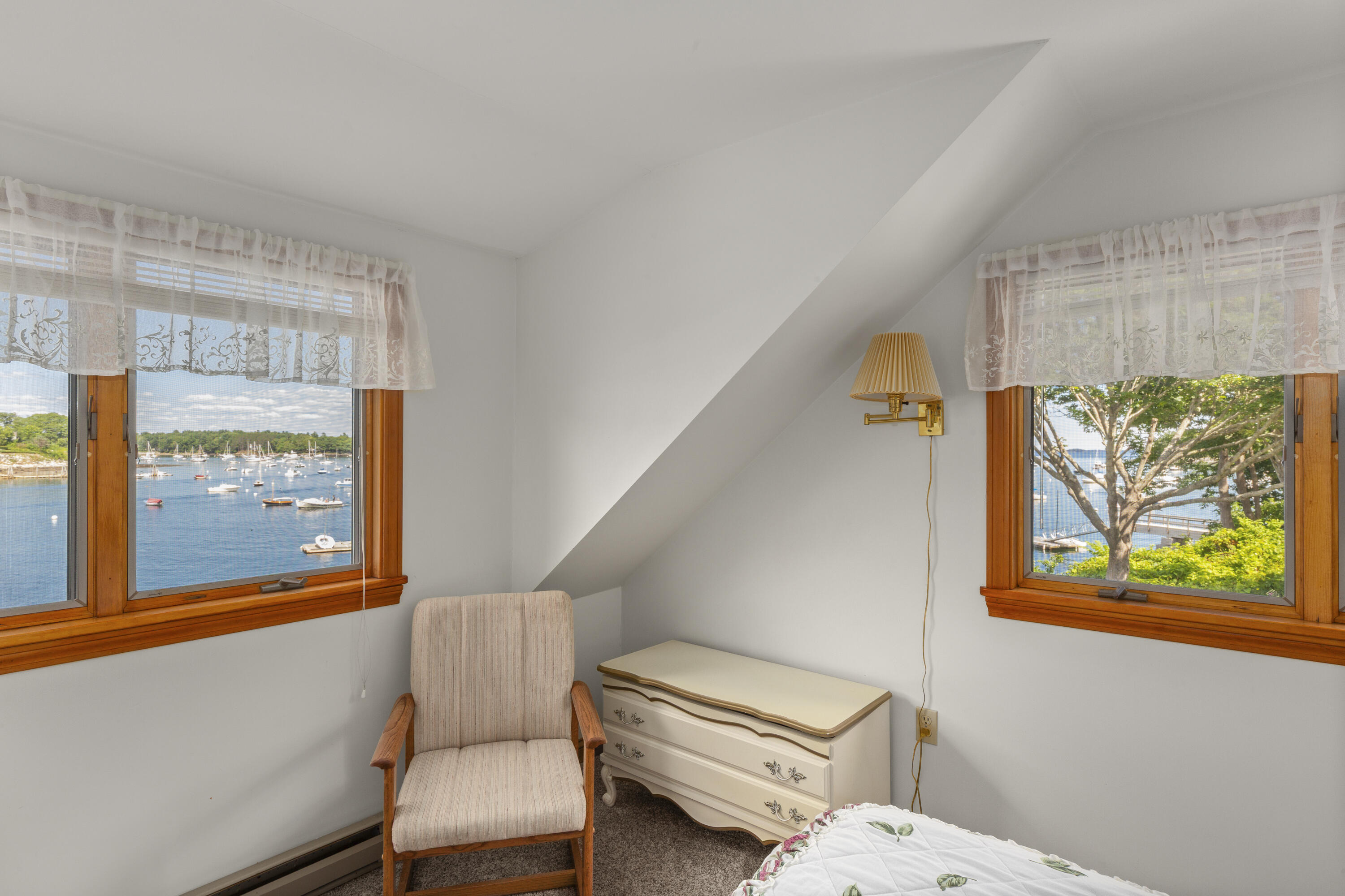 6 Bay Road