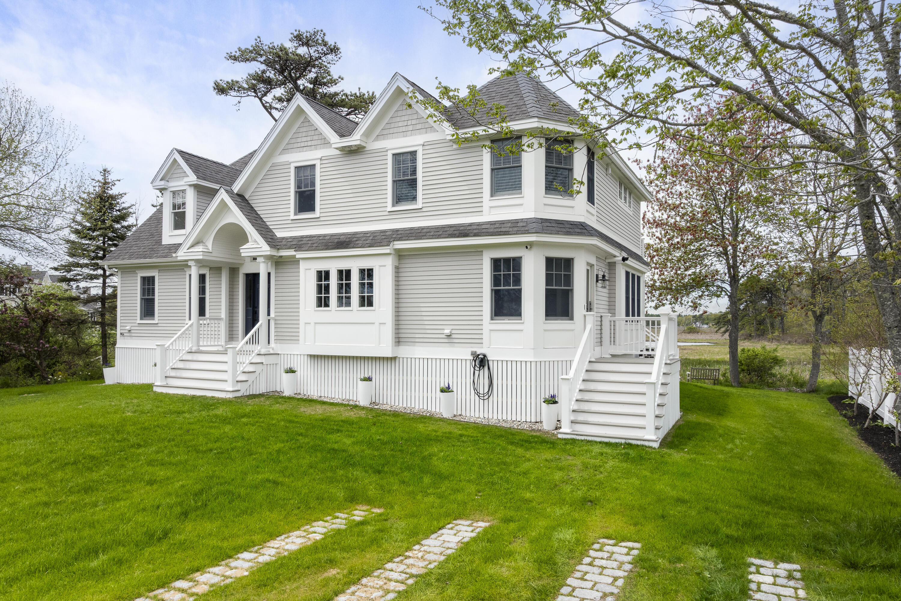4 Robie Road