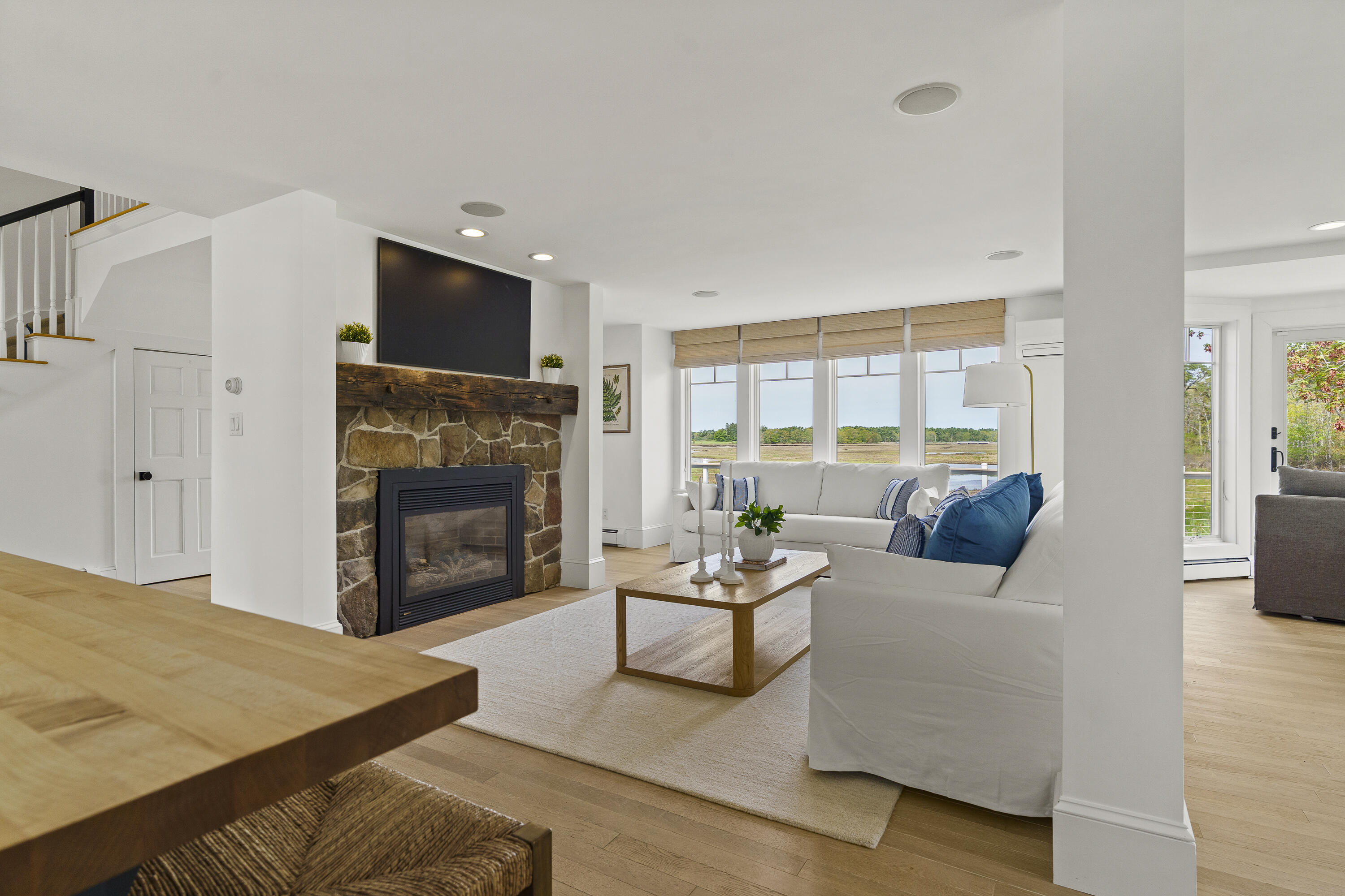 4 Robie Road