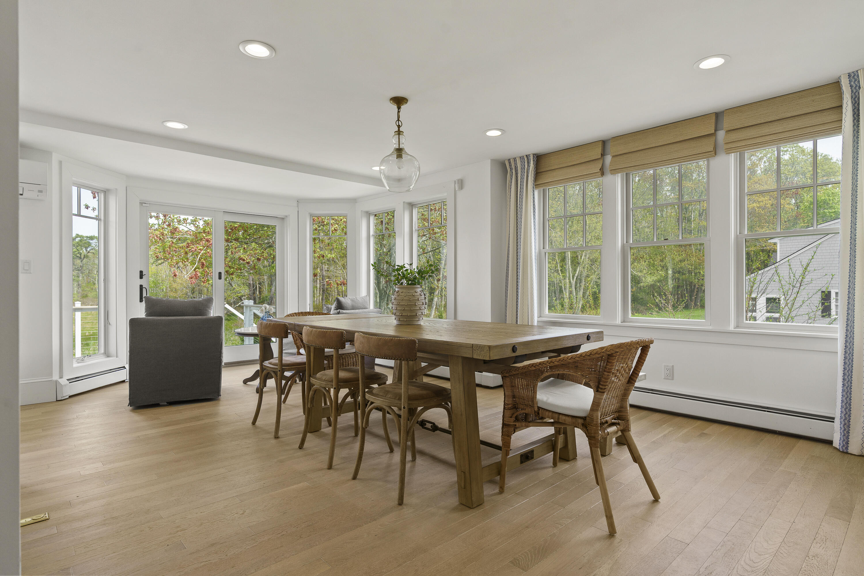 4 Robie Road
