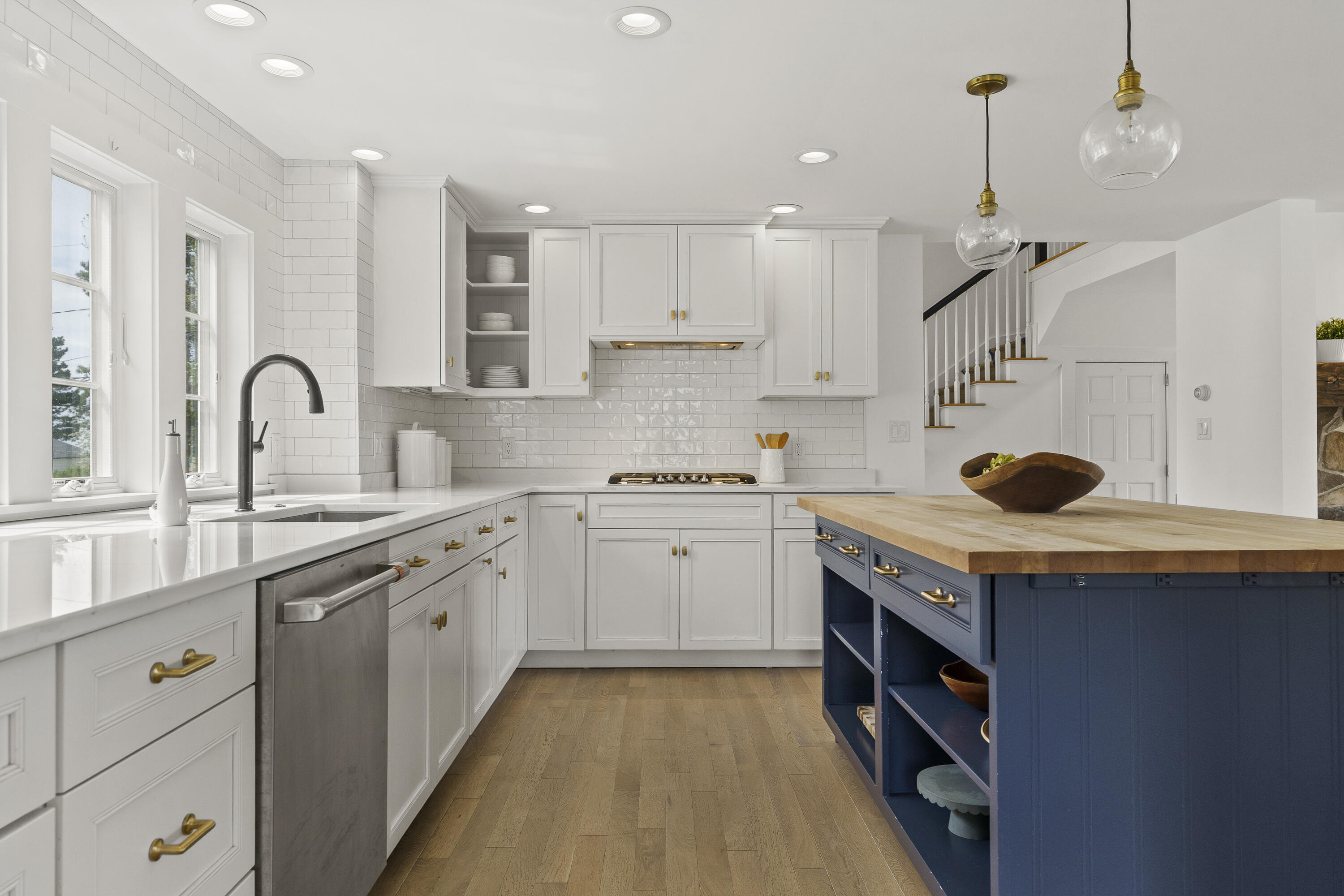 4 Robie Road