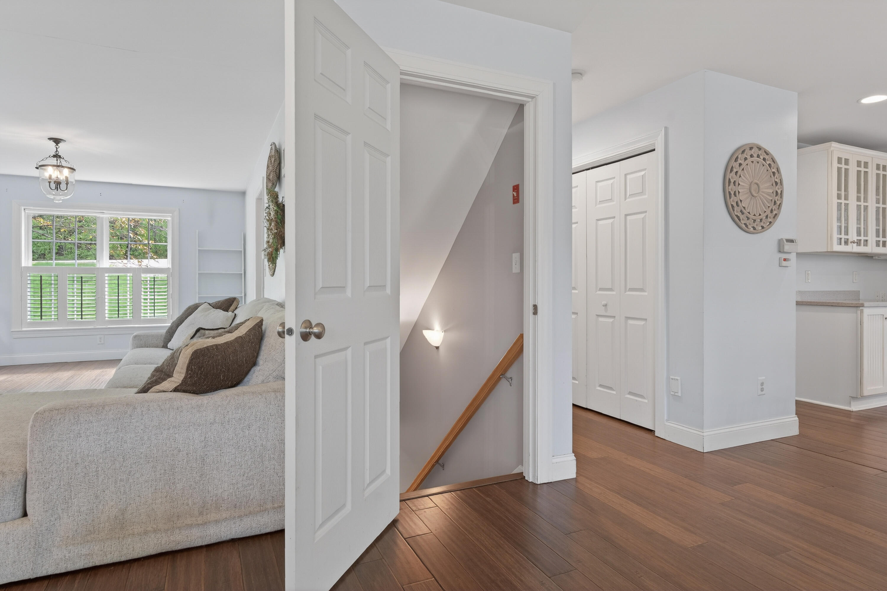 25 Hillview Lane