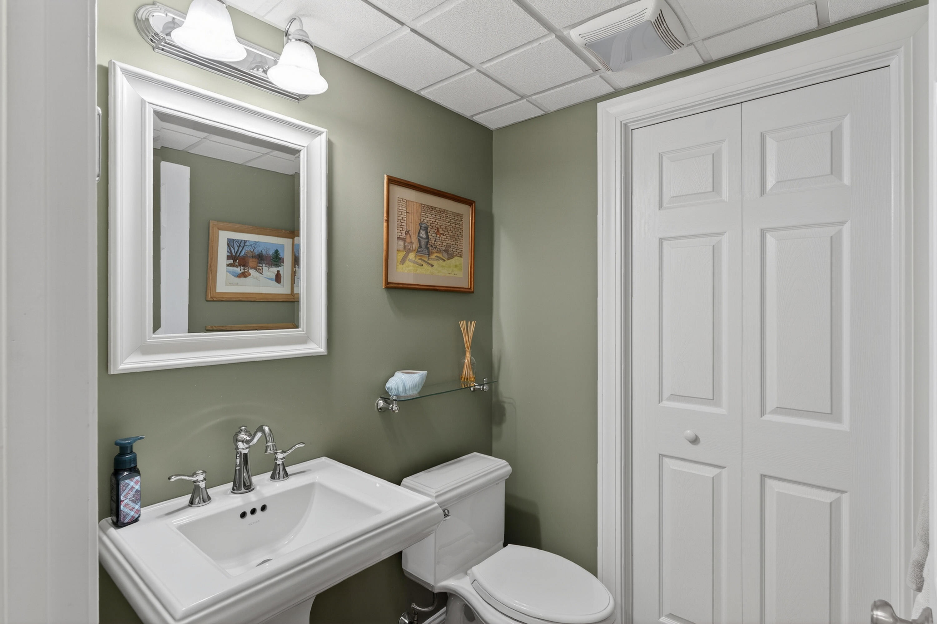 25 Hillview Lane
