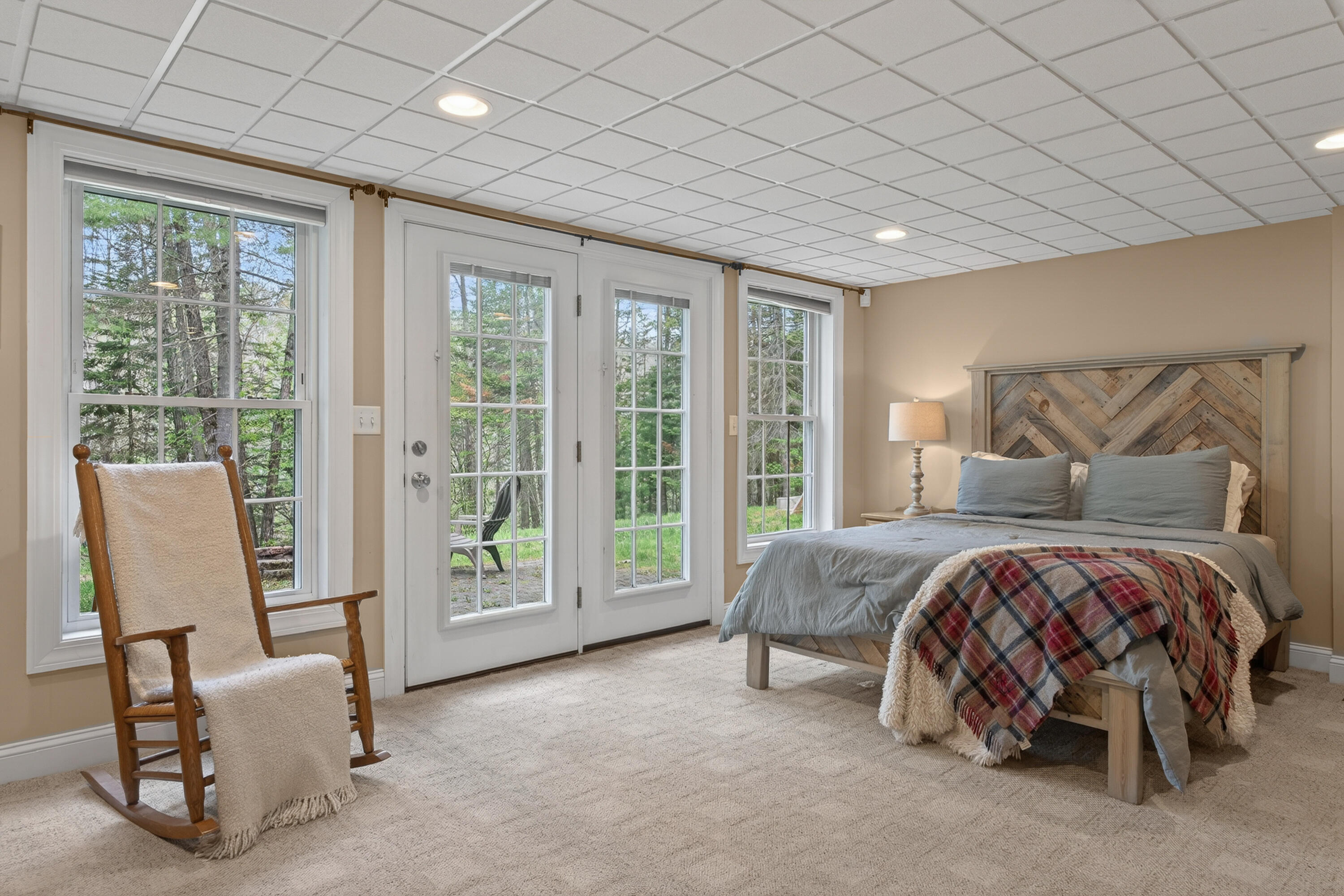 25 Hillview Lane