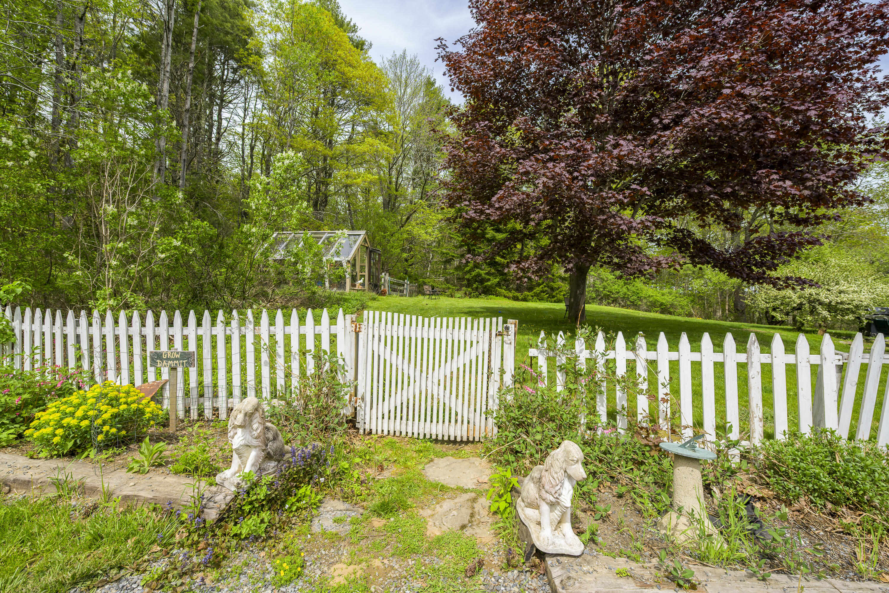 367 East Side Road
